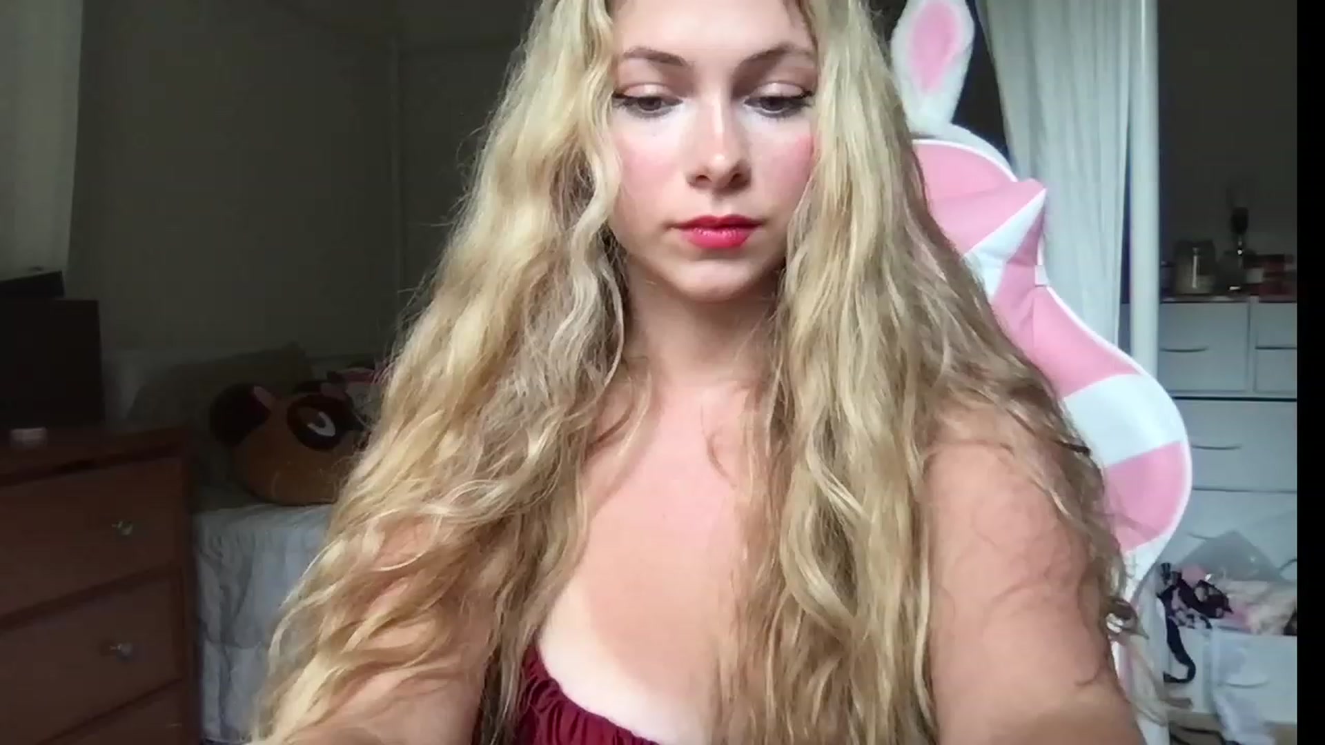 Gallery image thumbnail from lolypopbubble's myfreecams stream on, 08/03/2023, 20:02 image 1 of 20