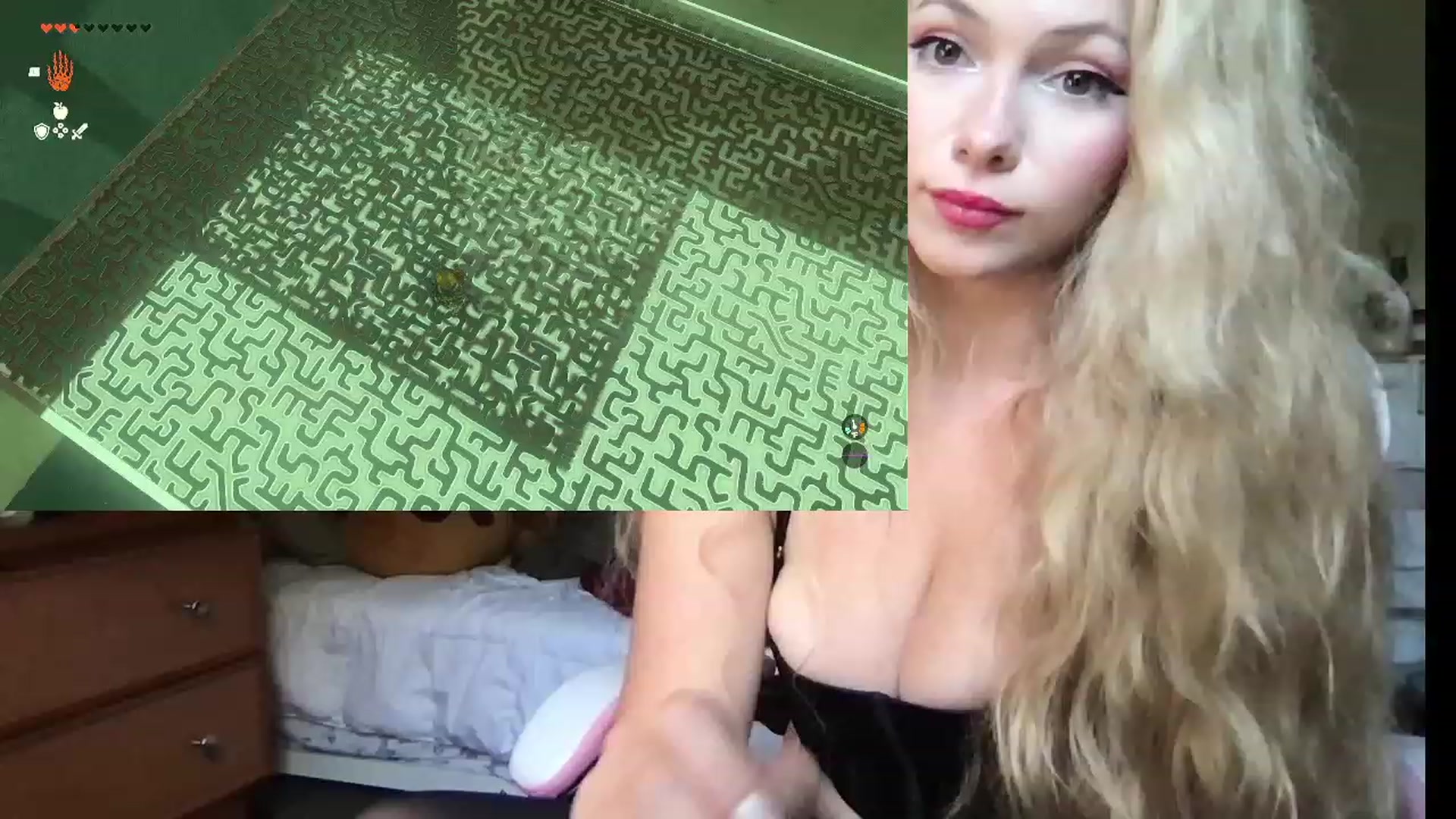 Gallery image thumbnail from lolypopbubble's myfreecams stream on, 08/07/2023, 19:08 image 18 of 20