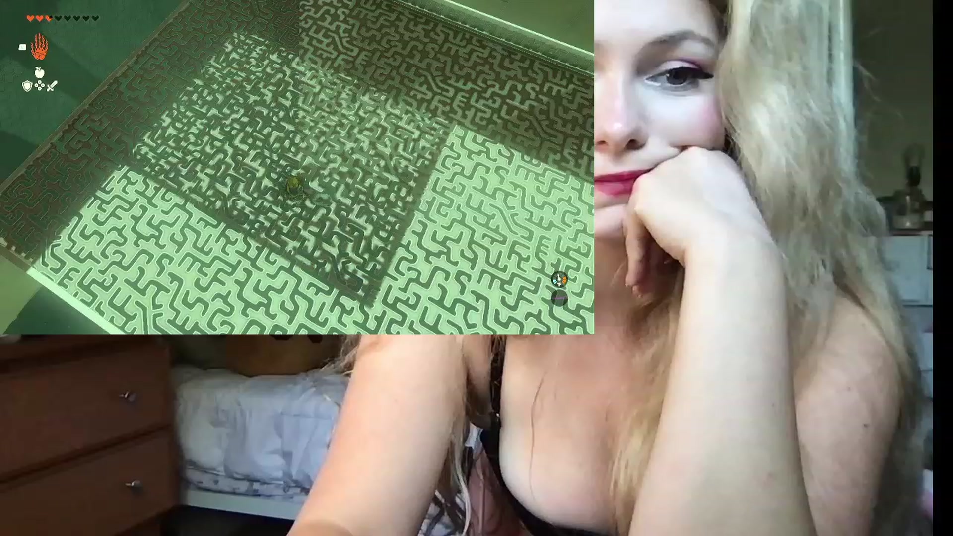 Gallery image thumbnail from lolypopbubble's myfreecams stream on, 08/07/2023, 19:08 image 17 of 20