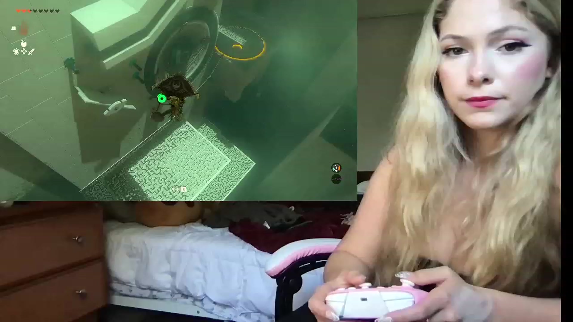 Gallery image thumbnail from lolypopbubble's myfreecams stream on, 08/07/2023, 19:08 image 14 of 20