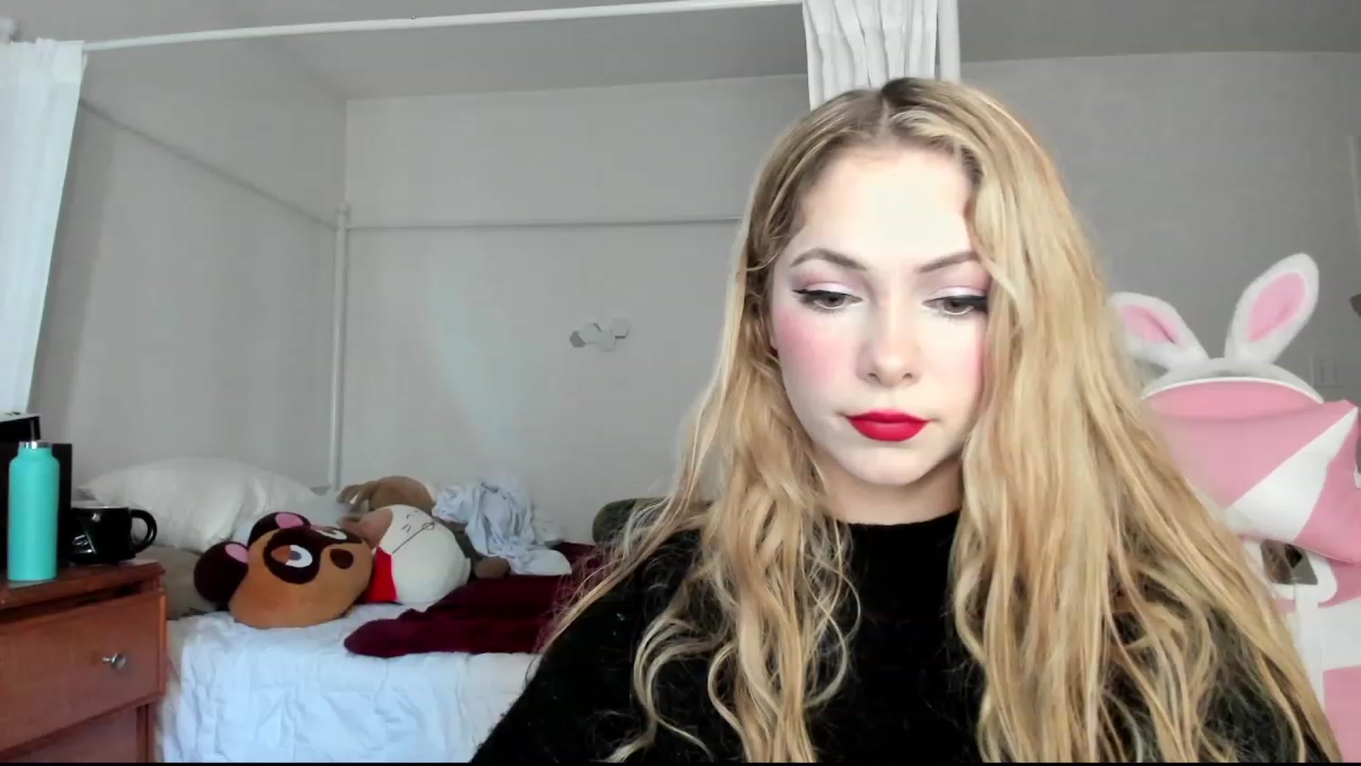 Gallery image thumbnail from lolypopbubble's myfreecams stream on, 11/07/2023, 16:48 image 3 of 20
