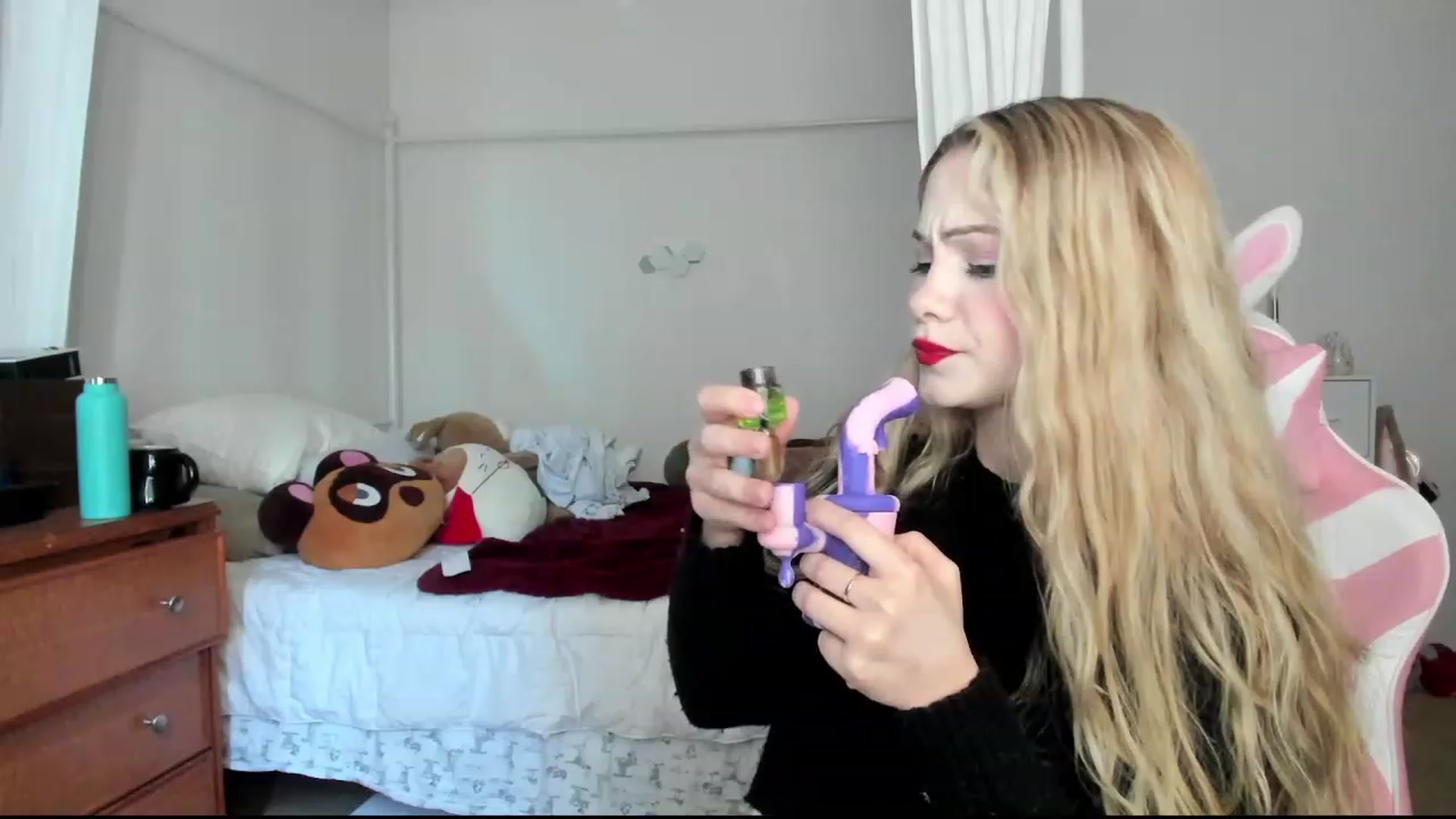 Gallery image thumbnail from lolypopbubble's myfreecams stream on, 11/07/2023, 16:48 image 19 of 20