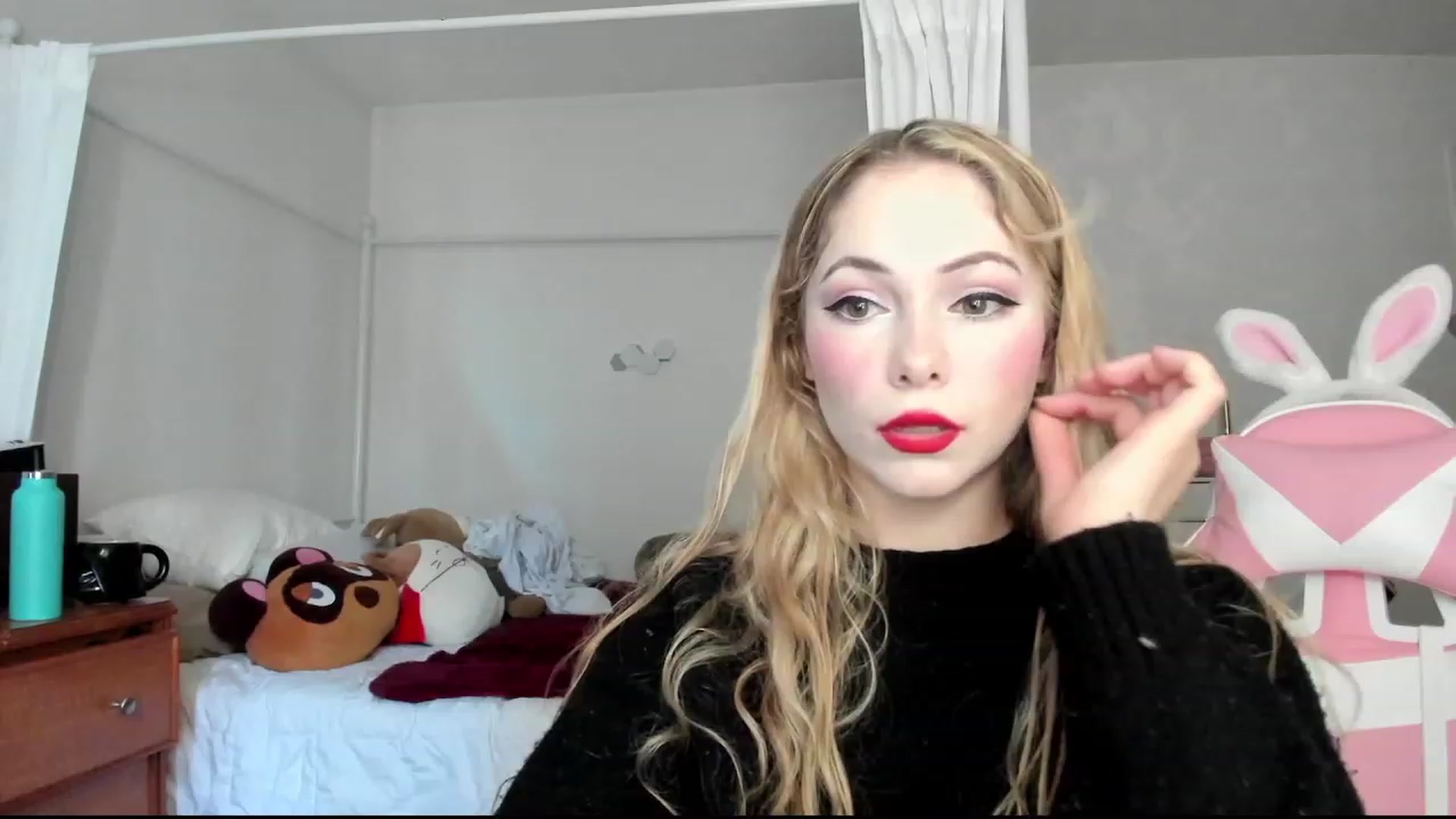Gallery image thumbnail from lolypopbubble's myfreecams stream on, 11/07/2023, 16:48 image 2 of 20