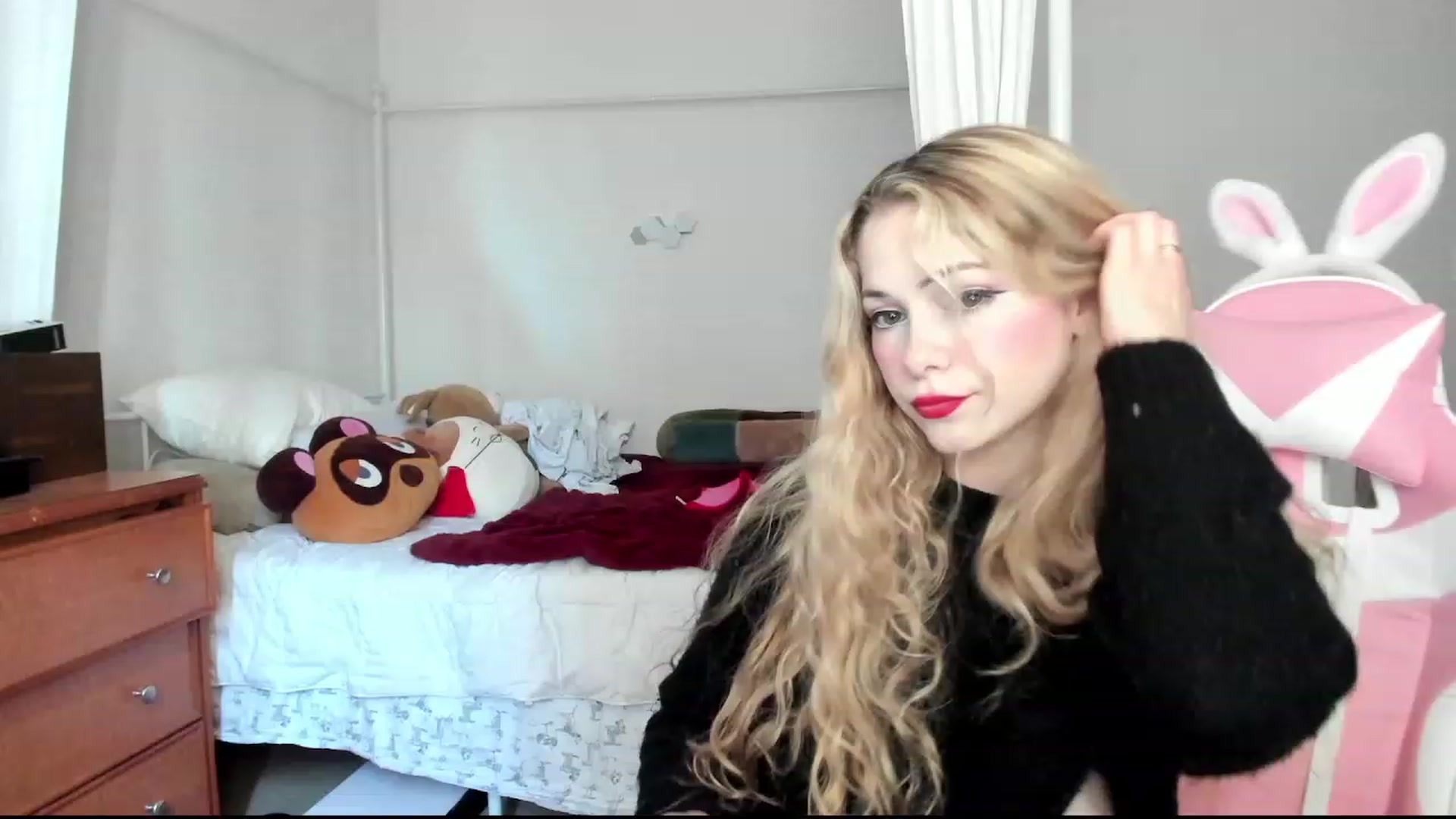 Gallery image thumbnail from lolypopbubble's myfreecams stream on, 11/07/2023, 19:29 image 4 of 20