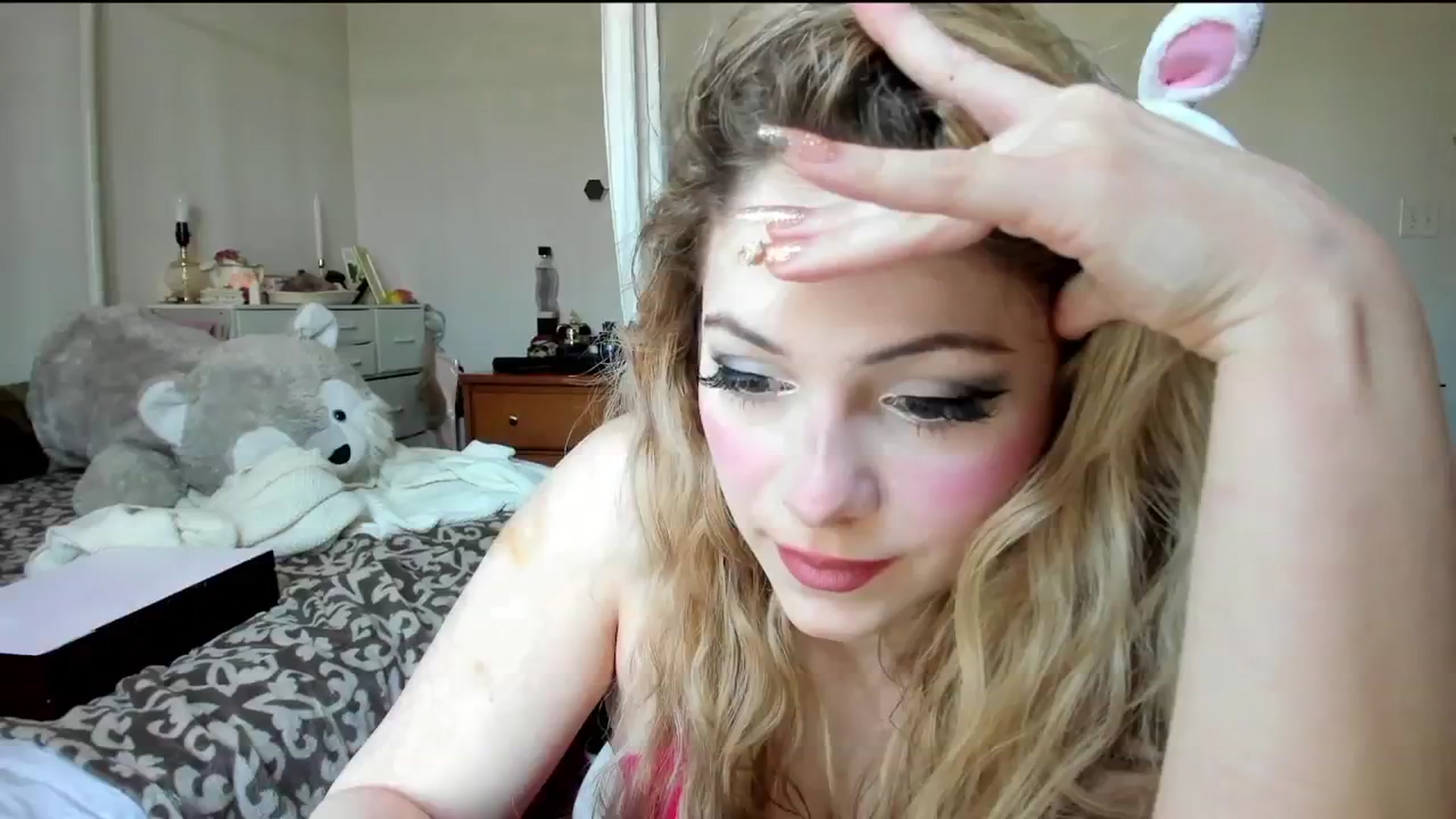 Gallery image thumbnail from lolypopbubble's myfreecams stream on, 02/21/2024, 19:51 image 1 of 20