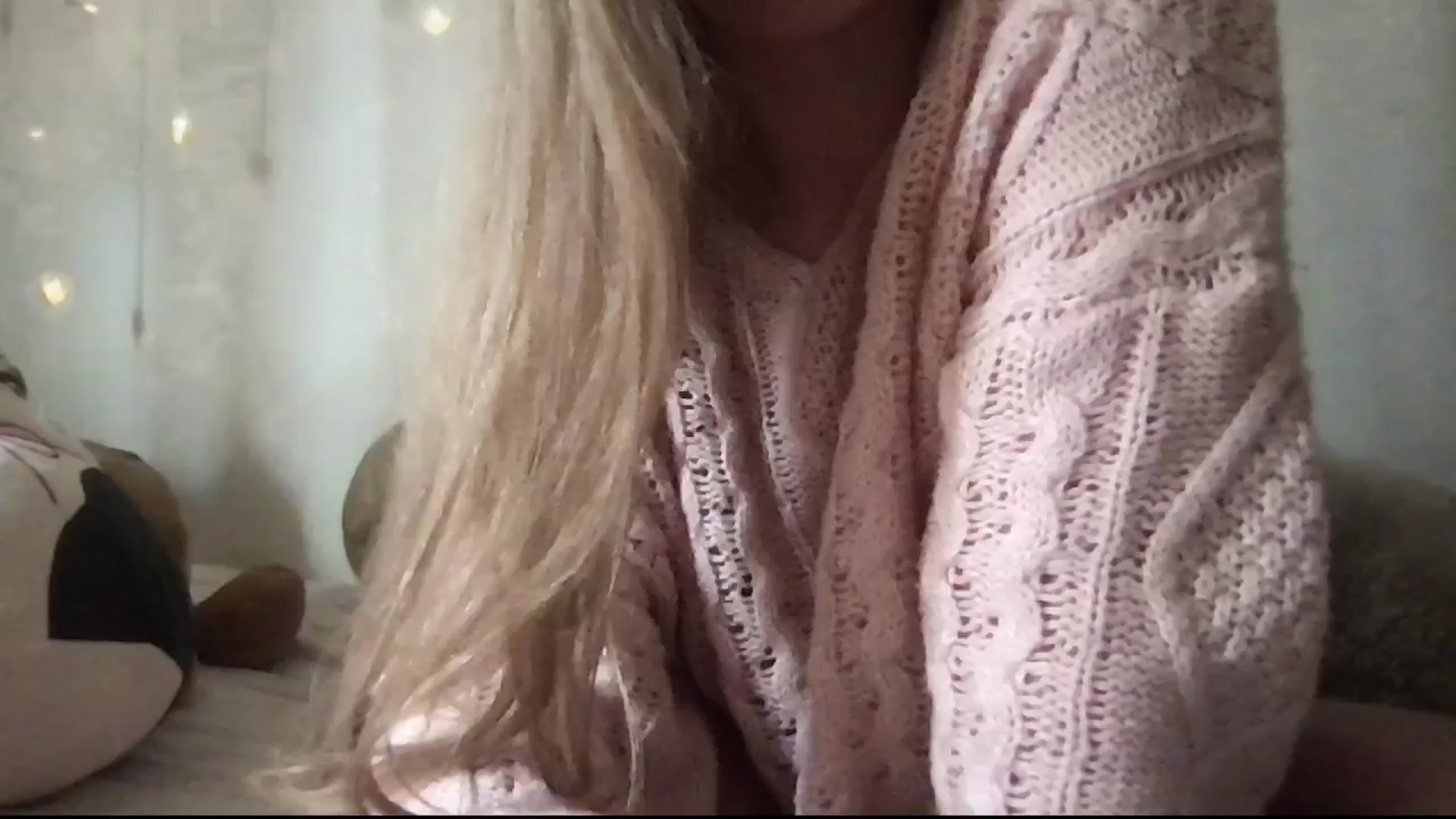 Gallery image thumbnail from lolypopbubble's myfreecams stream on, 03/28/2024, 20:11 image 6 of 20