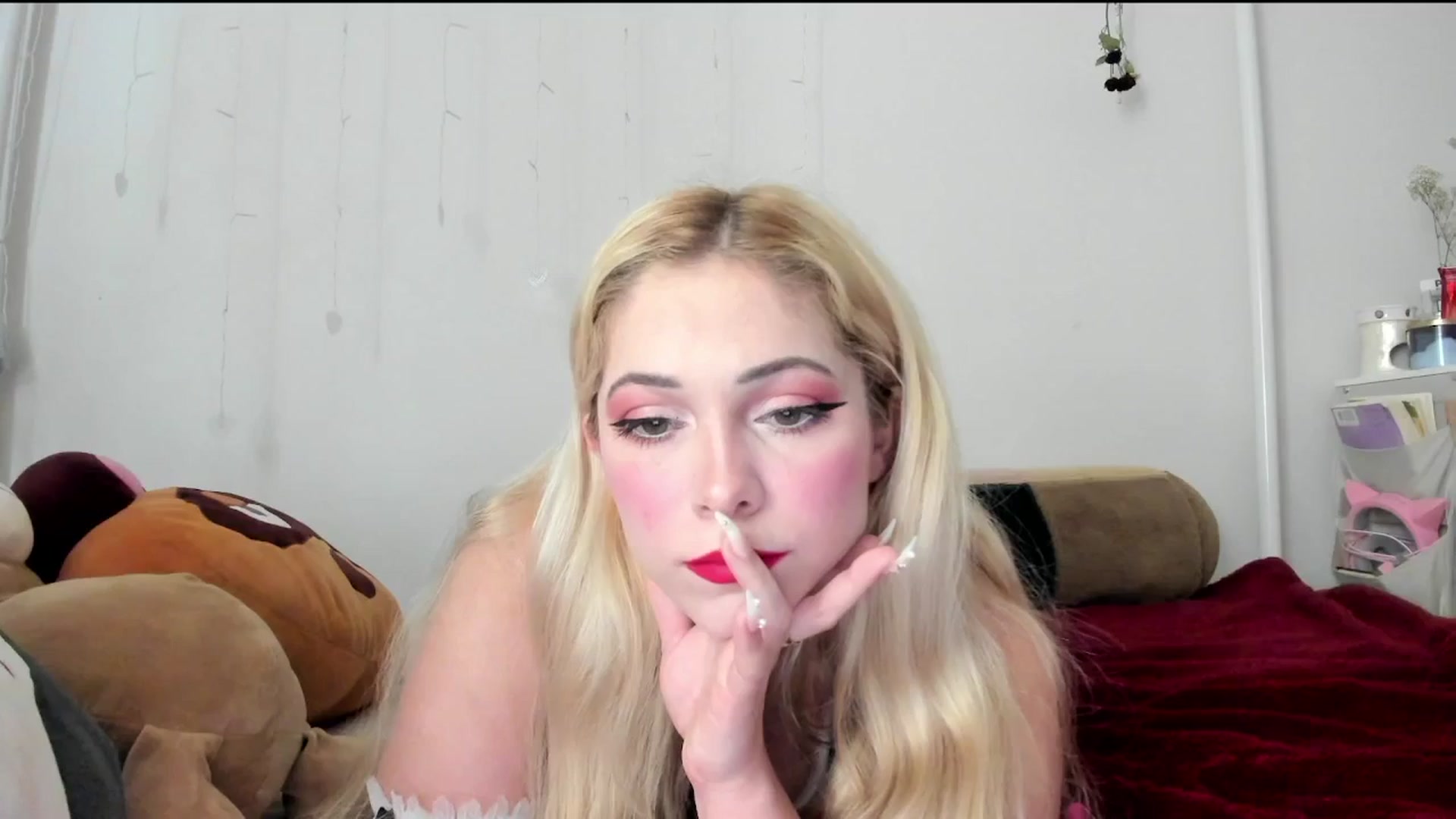 Gallery image thumbnail from lolypopbubble's myfreecams stream on, 06/11/2024, 17:28 image 4 of 20