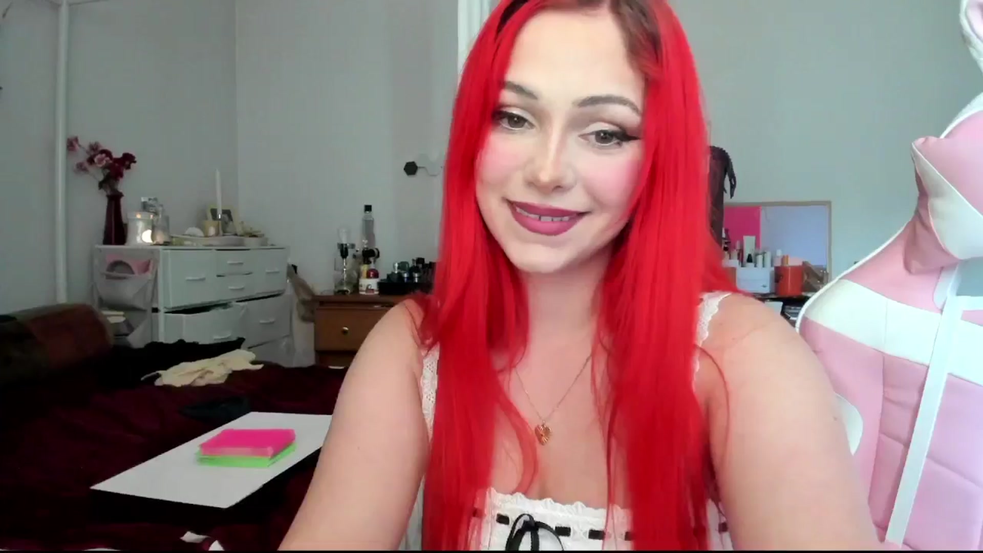 Gallery image thumbnail from lolypopbubble's myfreecams stream on, 08/01/2024, 18:18 image 11 of 20