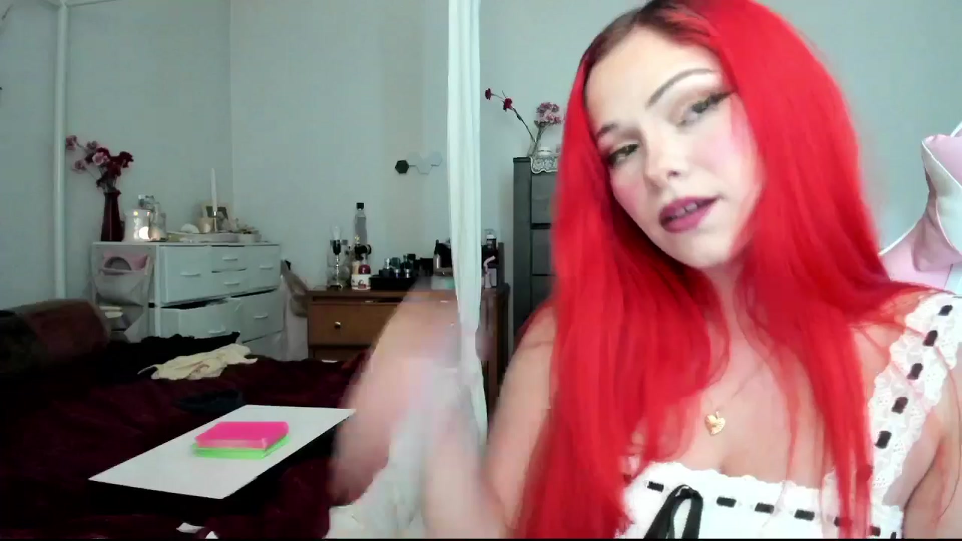 Gallery image thumbnail from lolypopbubble's myfreecams stream on, 08/01/2024, 18:18 image 16 of 20