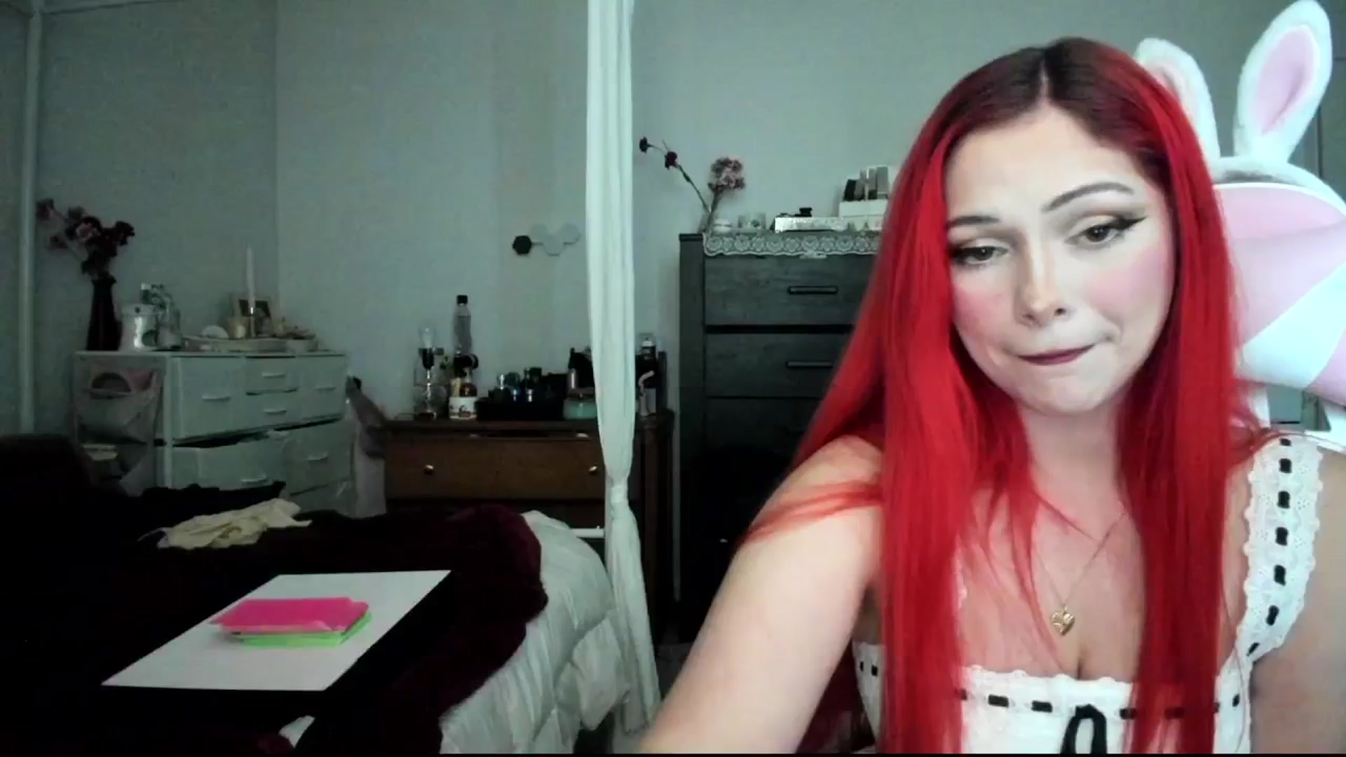 Gallery image thumbnail from lolypopbubble's myfreecams stream on, 08/01/2024, 19:32 image 6 of 20