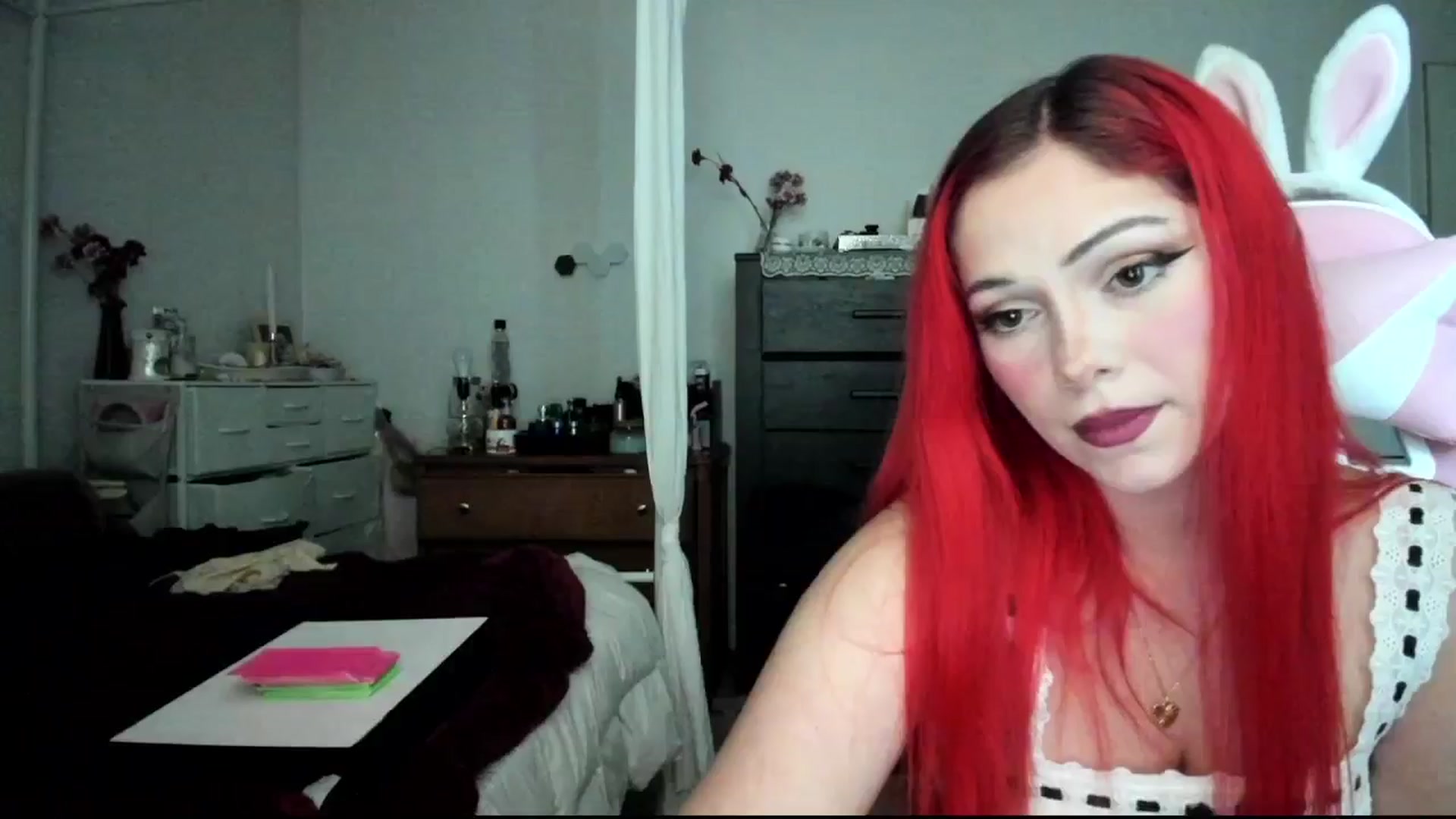 Gallery image thumbnail from lolypopbubble's myfreecams stream on, 08/01/2024, 19:32 image 8 of 20