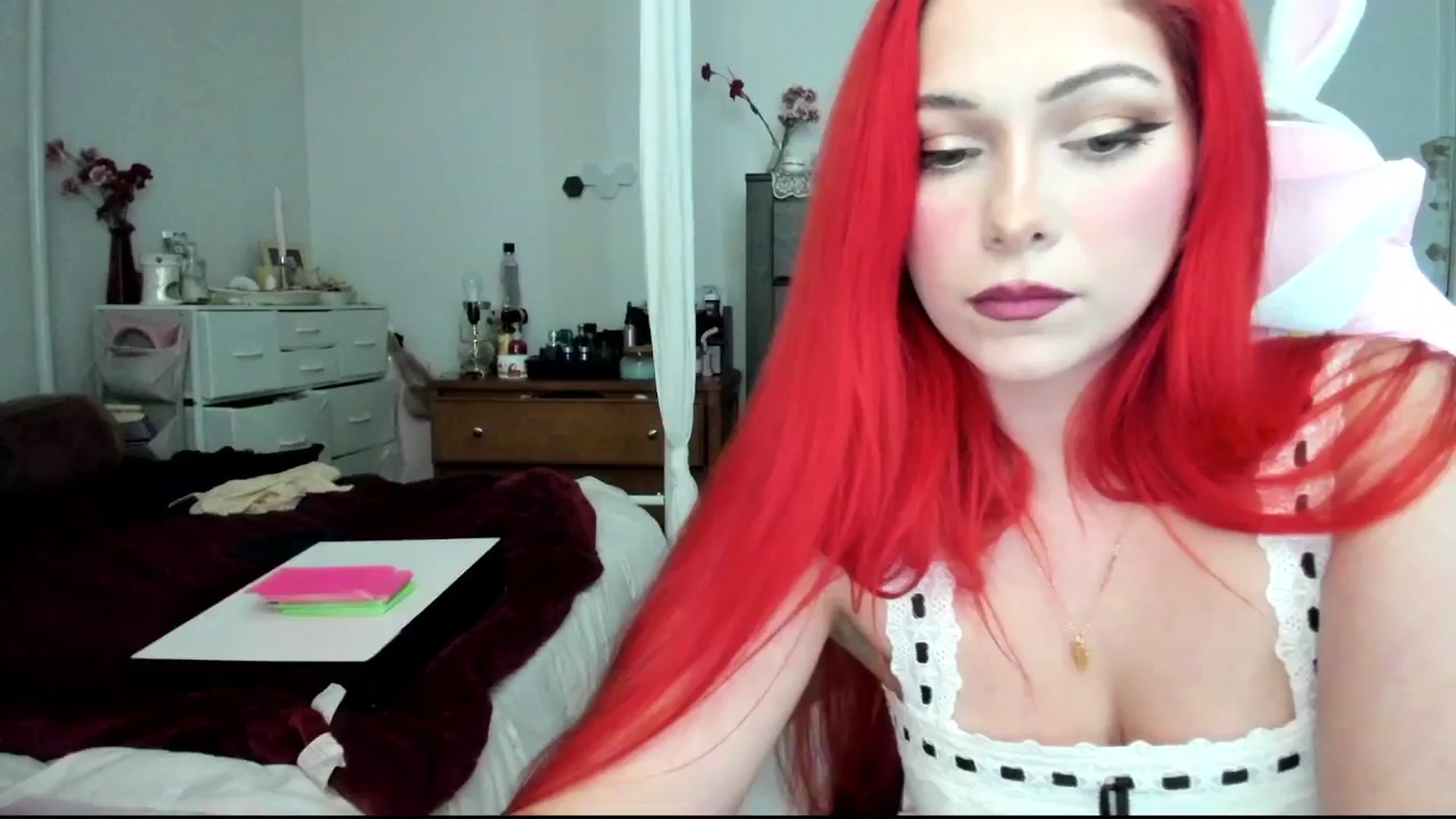 Gallery image thumbnail from lolypopbubble's myfreecams stream on, 08/01/2024, 19:32 image 18 of 20