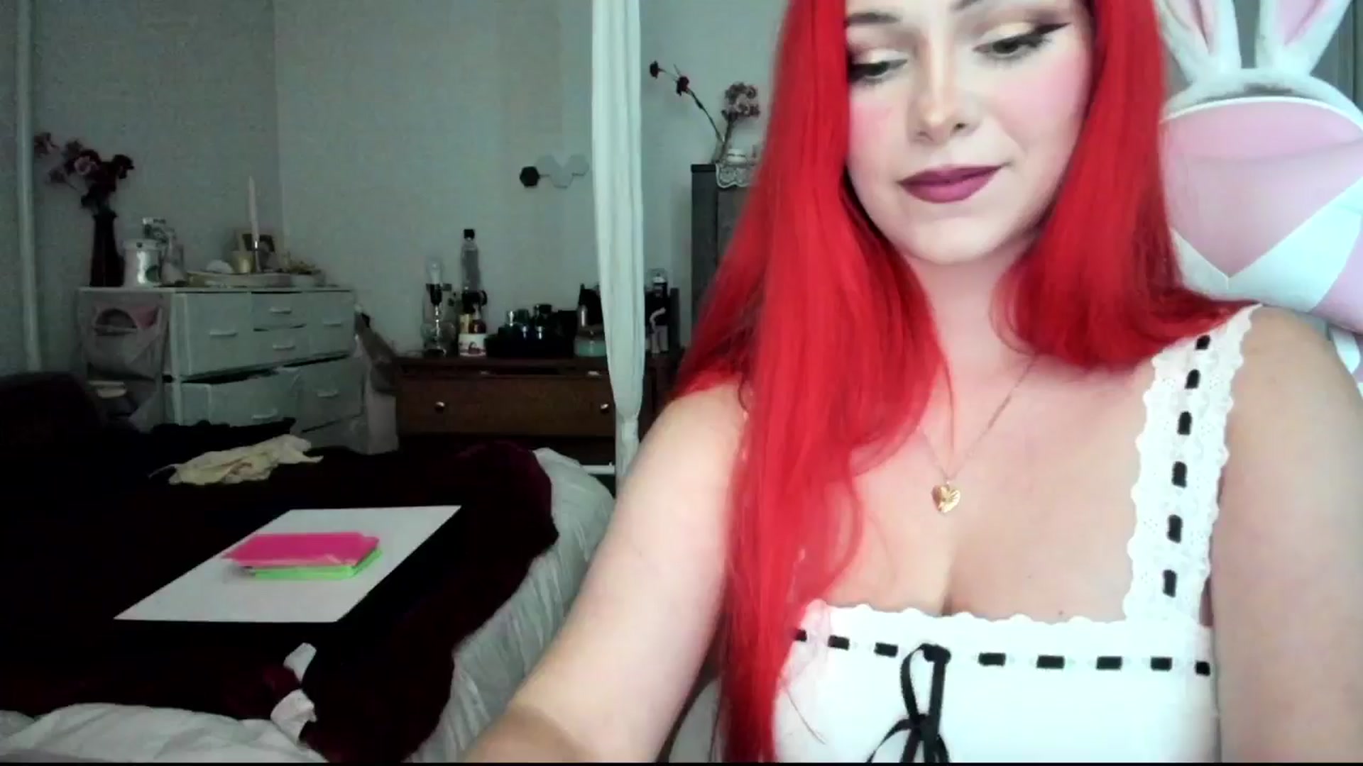 Gallery image thumbnail from lolypopbubble's myfreecams stream on, 08/01/2024, 19:32 image 14 of 20