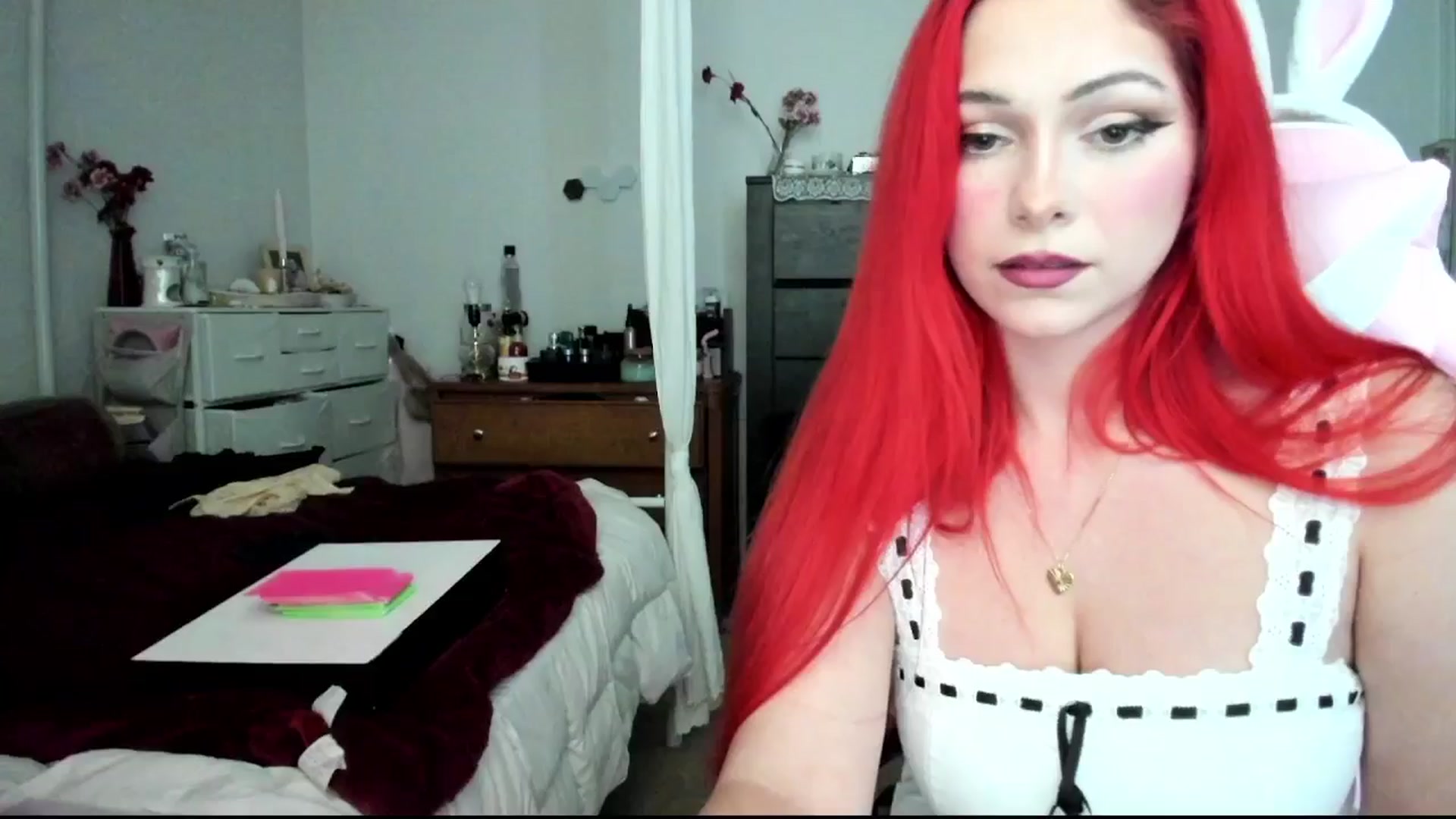 Gallery image thumbnail from lolypopbubble's myfreecams stream on, 08/01/2024, 19:32 image 17 of 20