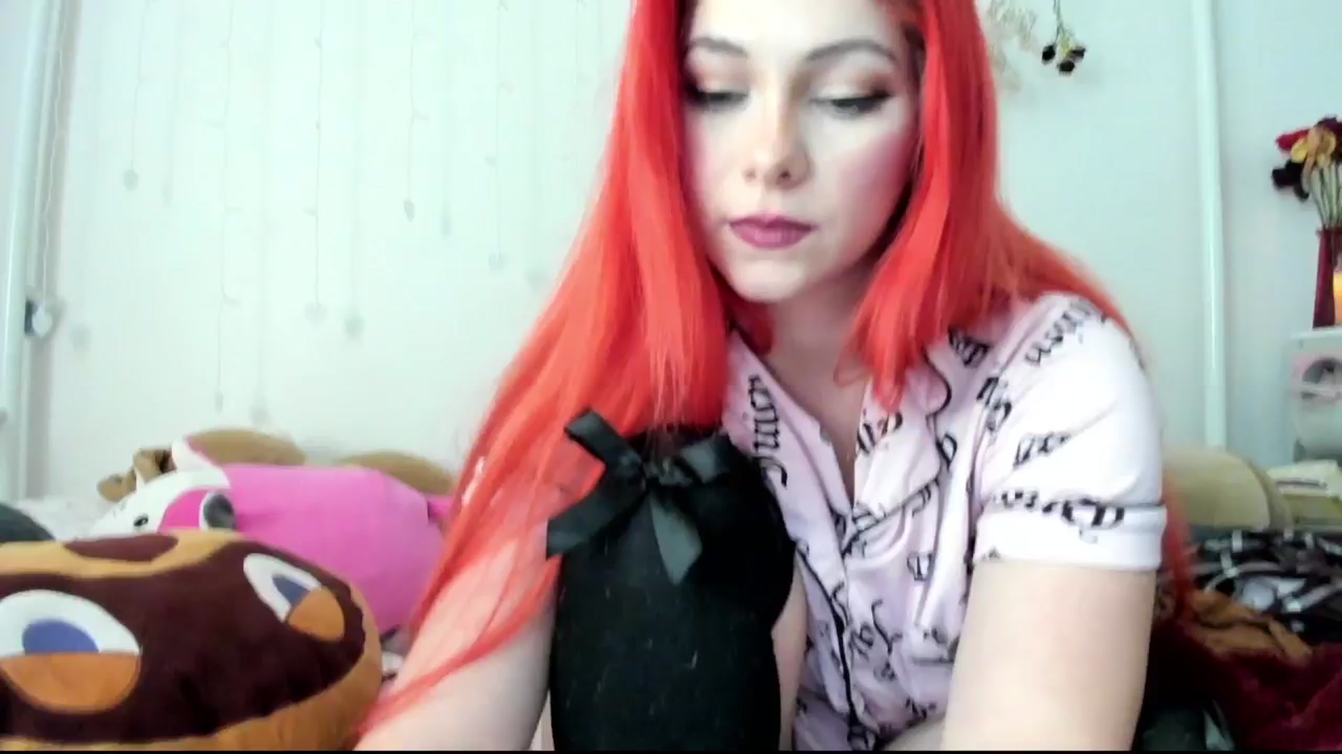 Gallery image thumbnail from lolypopbubble's myfreecams stream on, 08/15/2024, 20:41 image 12 of 20