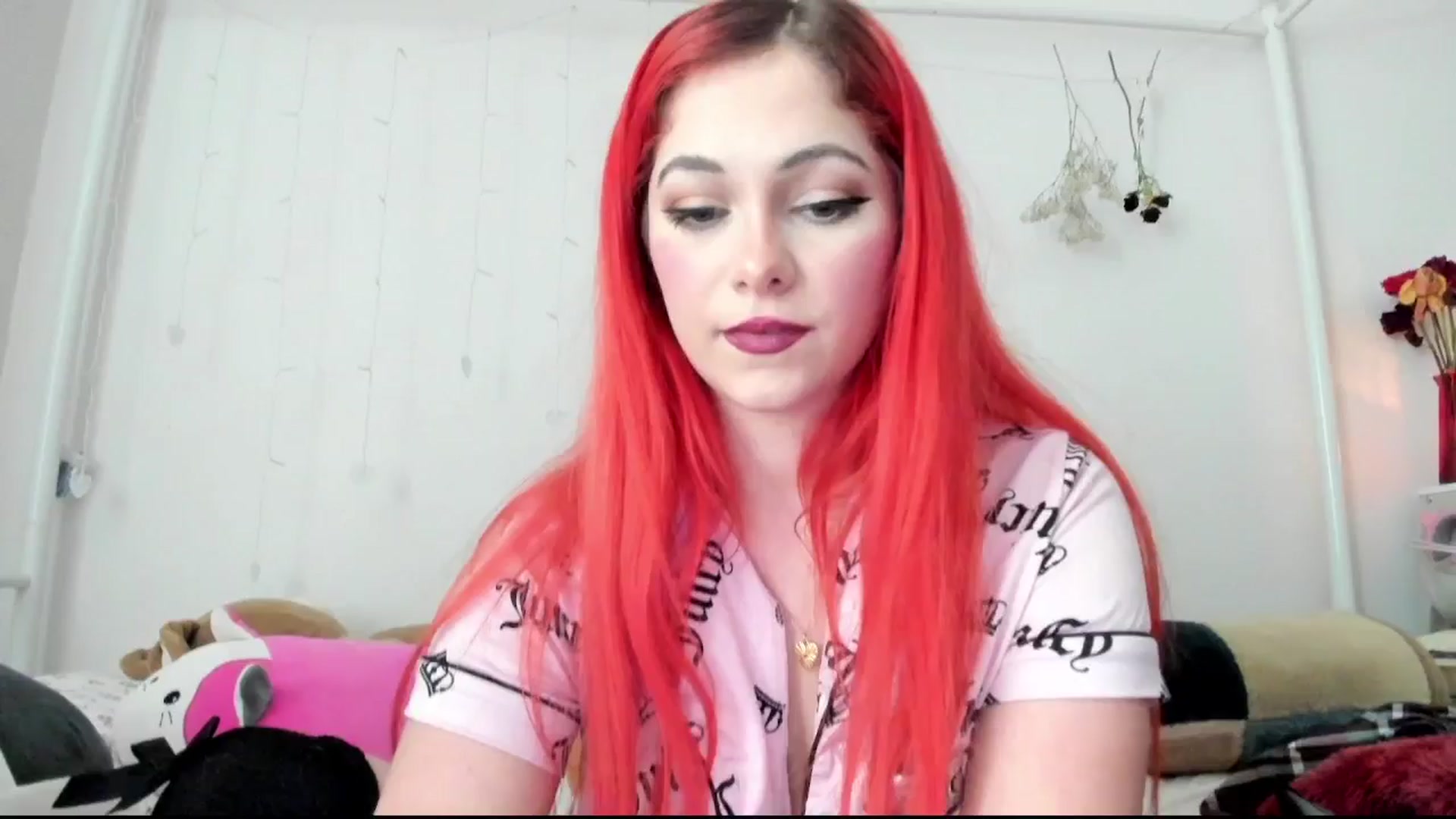 Gallery image thumbnail from lolypopbubble's myfreecams stream on, 08/15/2024, 20:41 image 2 of 20