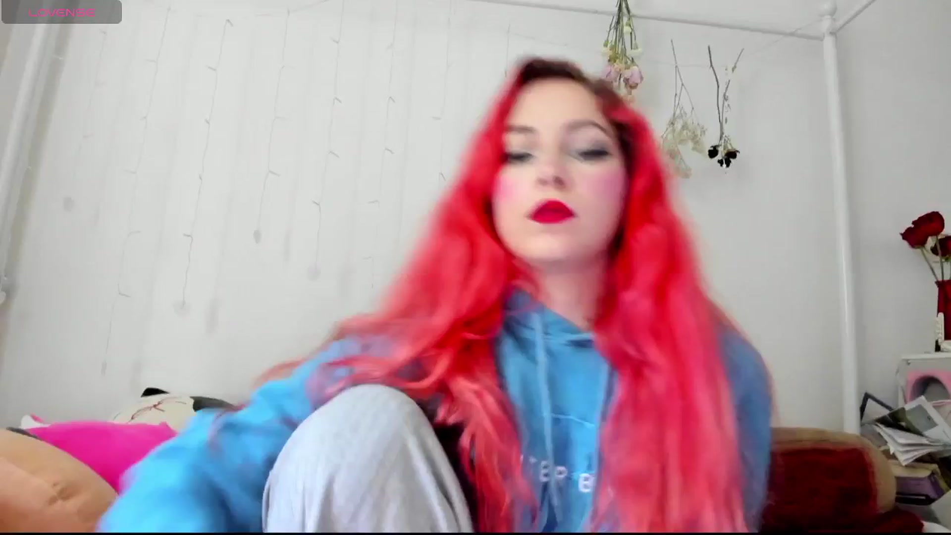 Gallery image thumbnail from lolypopbubble's myfreecams stream on, 09/09/2024, 16:49 image 17 of 20