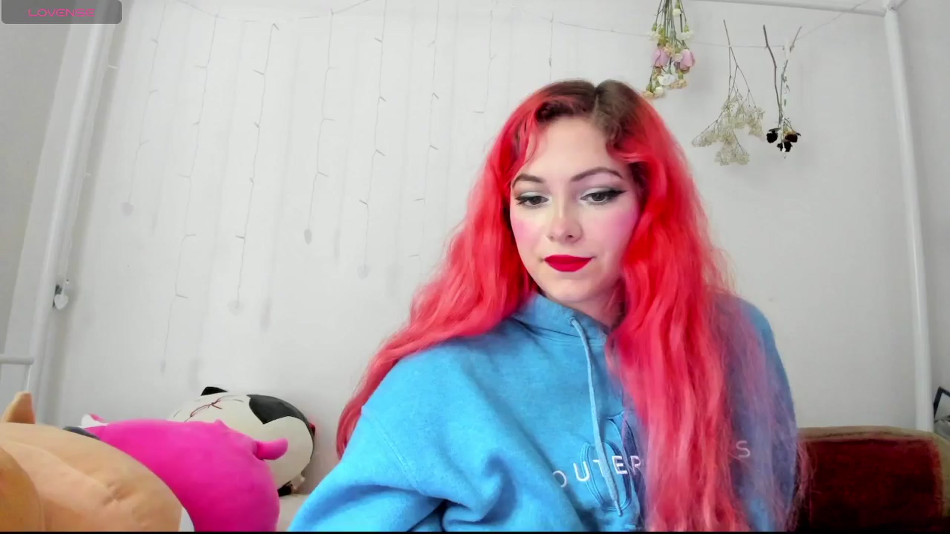 Gallery image thumbnail from lolypopbubble's myfreecams stream on, 09/09/2024, 17:17 image 10 of 20