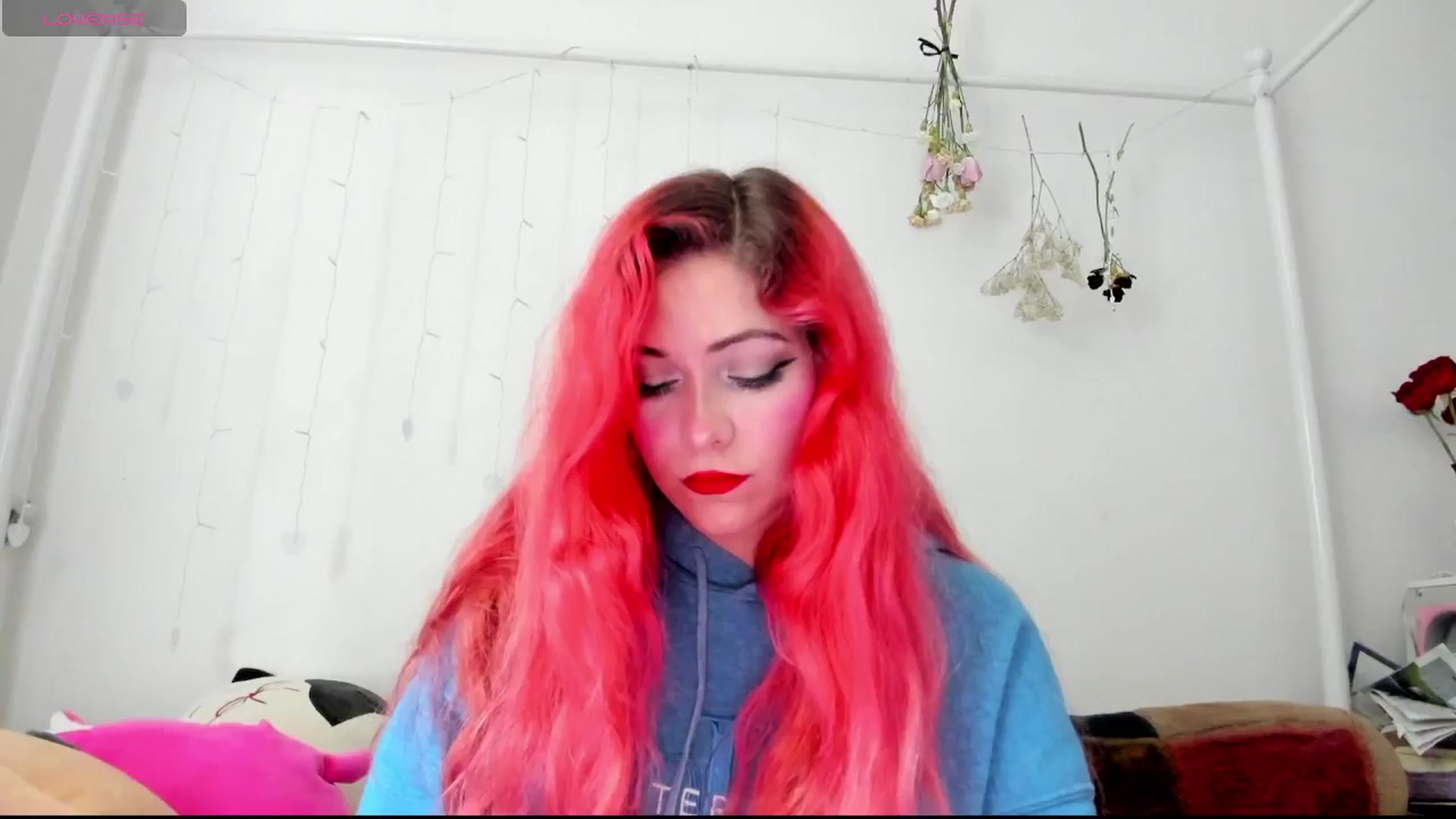 Gallery image thumbnail from lolypopbubble's myfreecams stream on, 09/09/2024, 17:17 image 3 of 20