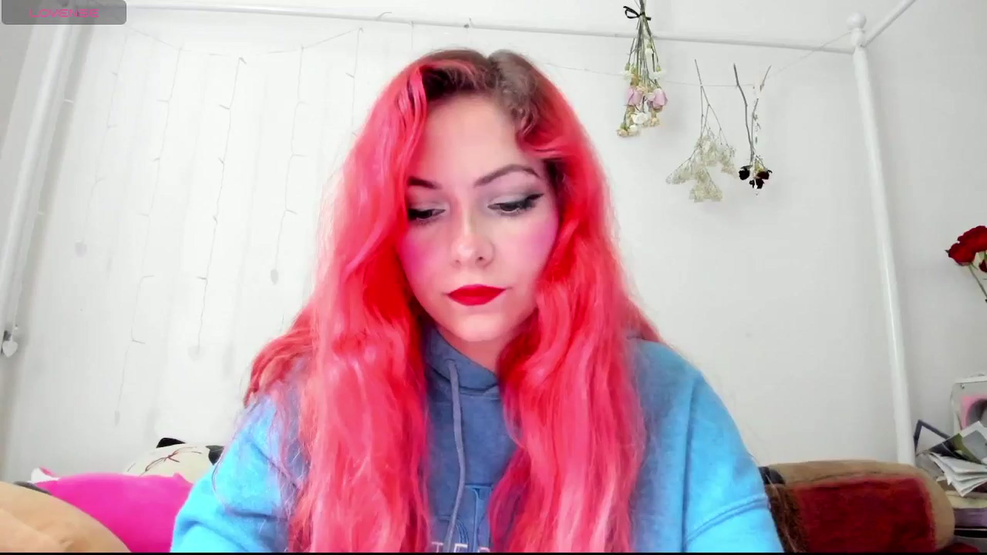 Gallery image thumbnail from lolypopbubble's myfreecams stream on, 09/09/2024, 17:17 image 1 of 20
