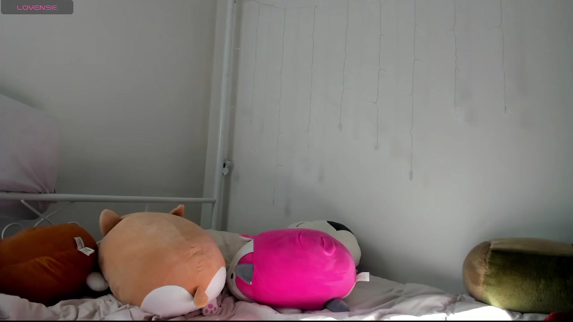 Gallery image thumbnail from lolypopbubble's myfreecams stream on, 09/09/2024, 20:42 image 20 of 20