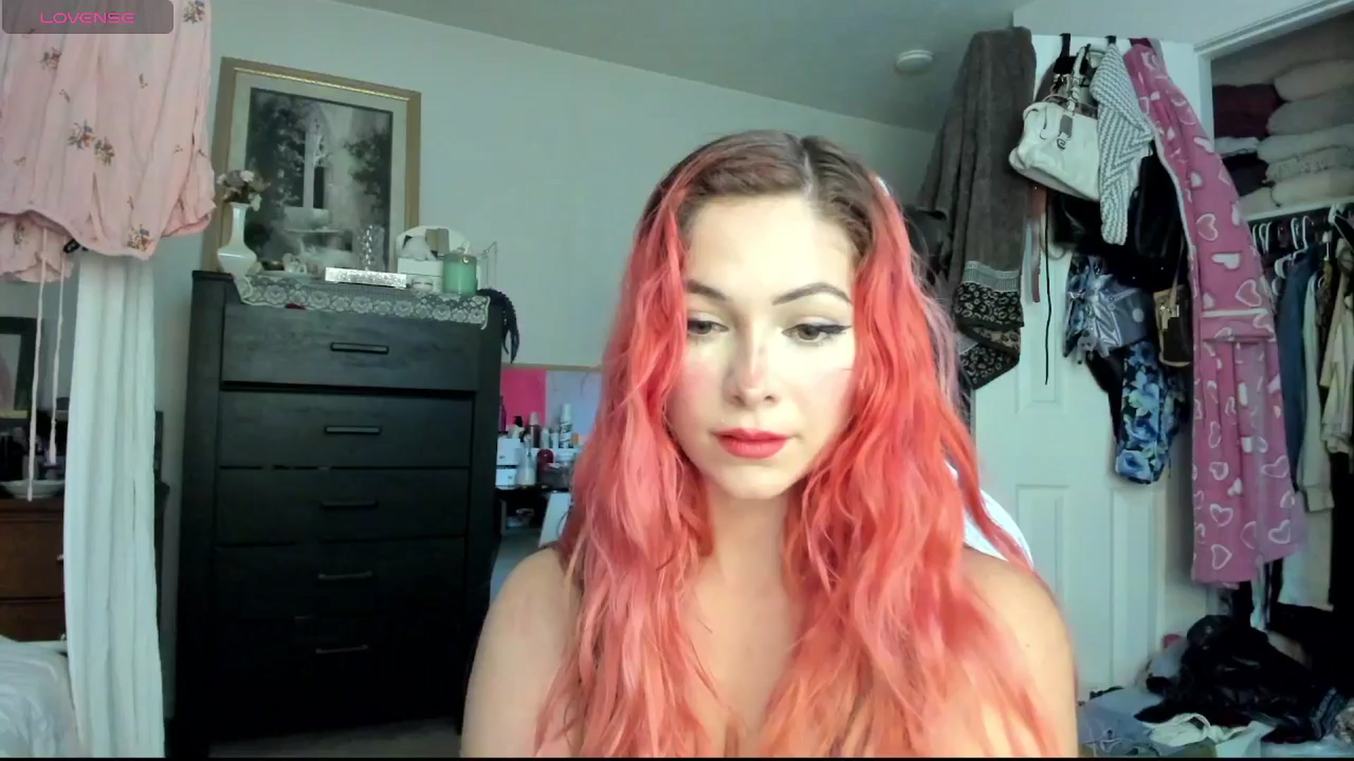 Gallery image thumbnail from lolypopbubble's myfreecams stream on, 09/12/2024, 21:20 image 17 of 20
