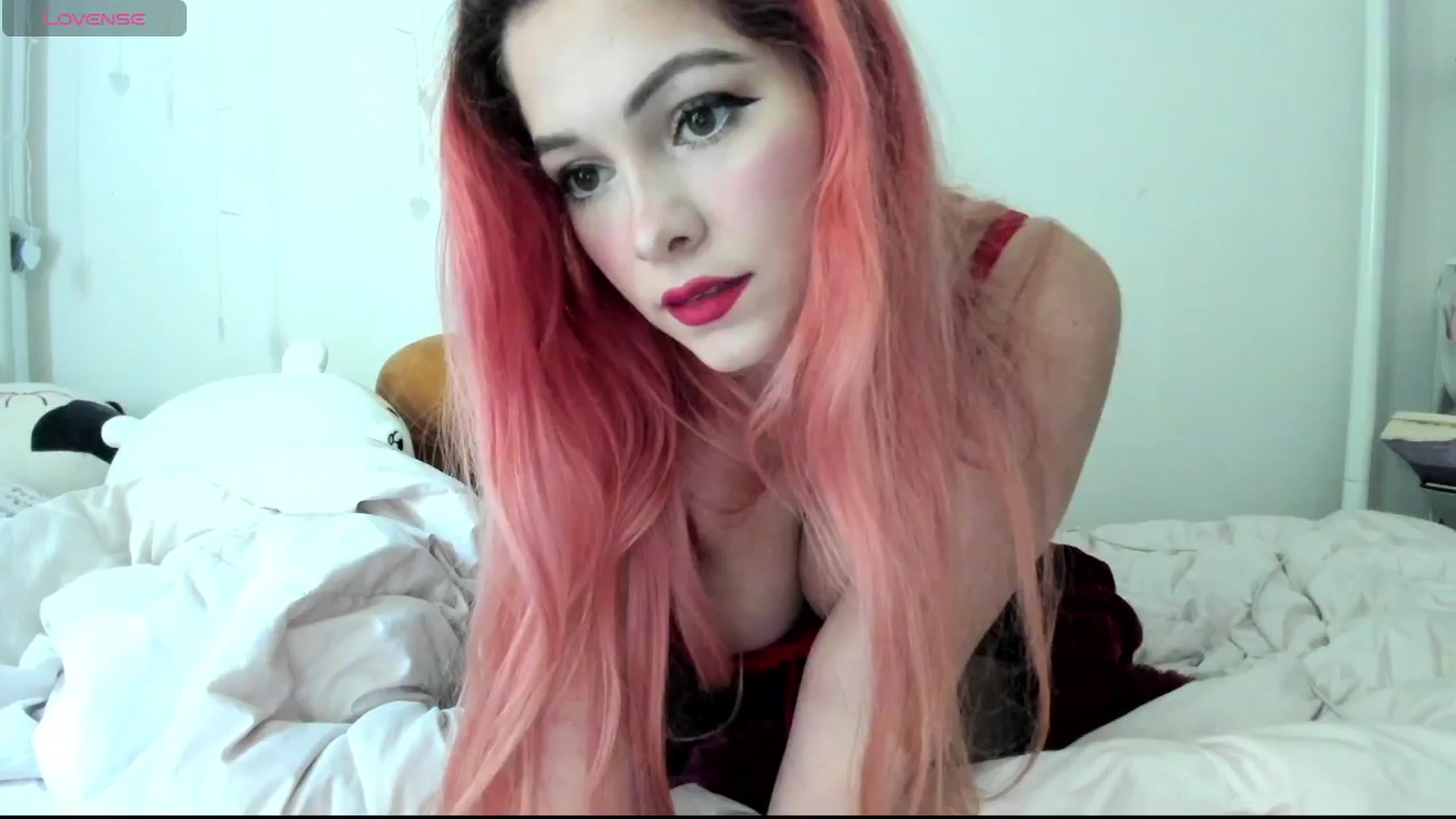 Gallery image thumbnail from lolypopbubble's myfreecams stream on, 09/16/2024, 19:11 image 8 of 20