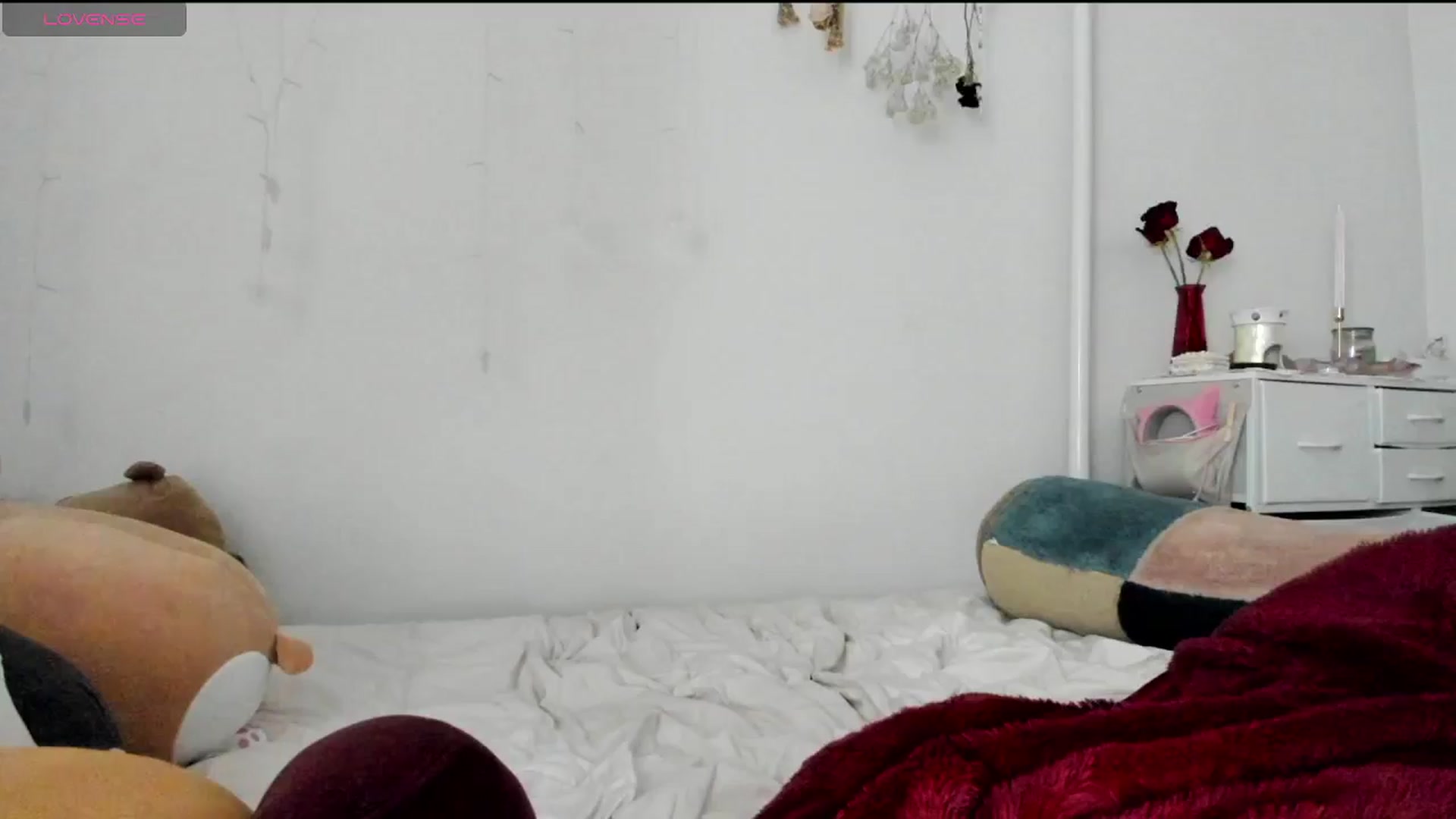 Gallery image thumbnail from lolypopbubble's myfreecams stream on, 09/18/2024, 20:00 image 20 of 20