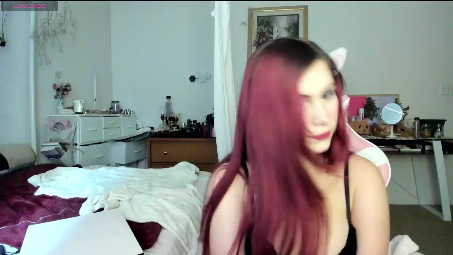 Gallery image thumbnail from lolypopbubble's myfreecams stream on, 10/29/2024, 21:06 image 4 of 20
