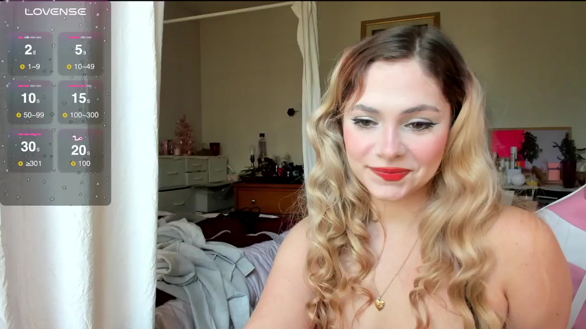 Gallery image thumbnail from lolypopbubble's myfreecams stream on, 12/09/2024, 20:51 image 14 of 20