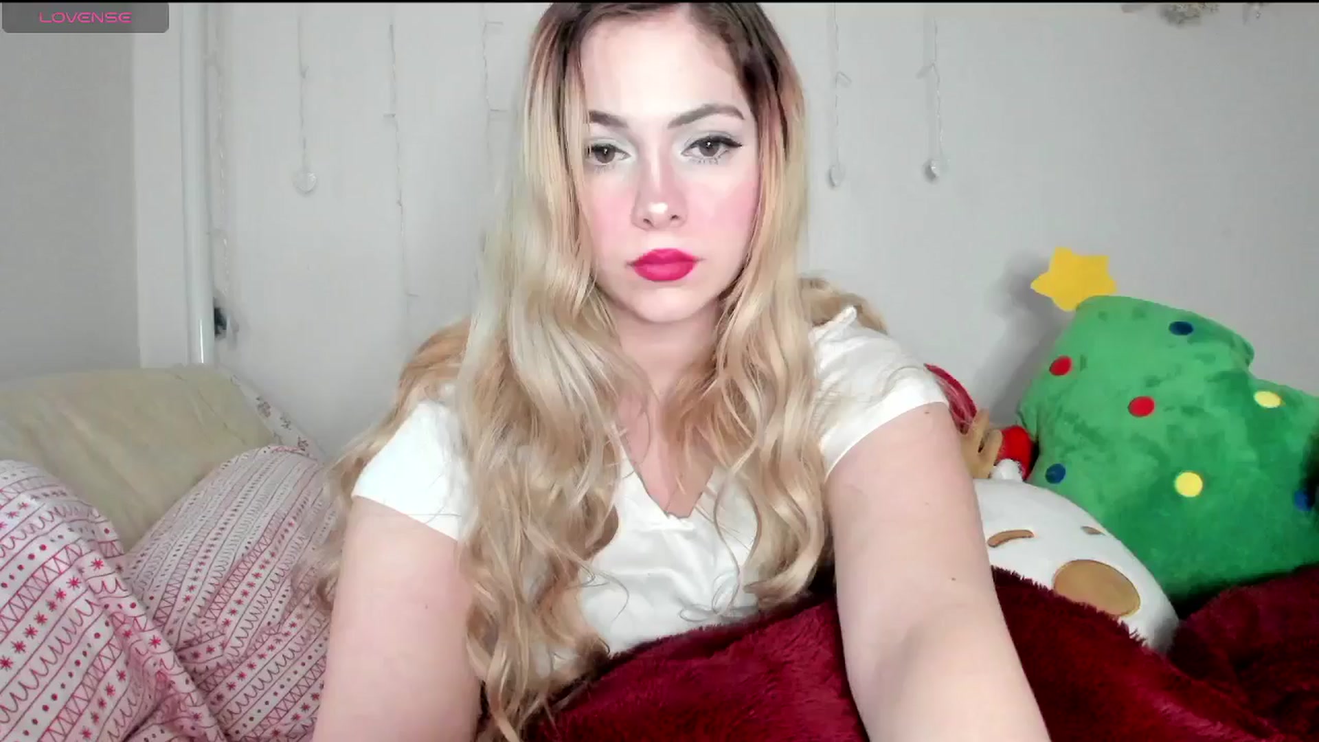 Gallery image thumbnail from lolypopbubble's myfreecams stream on, 12/11/2024, 21:12 image 1 of 20
