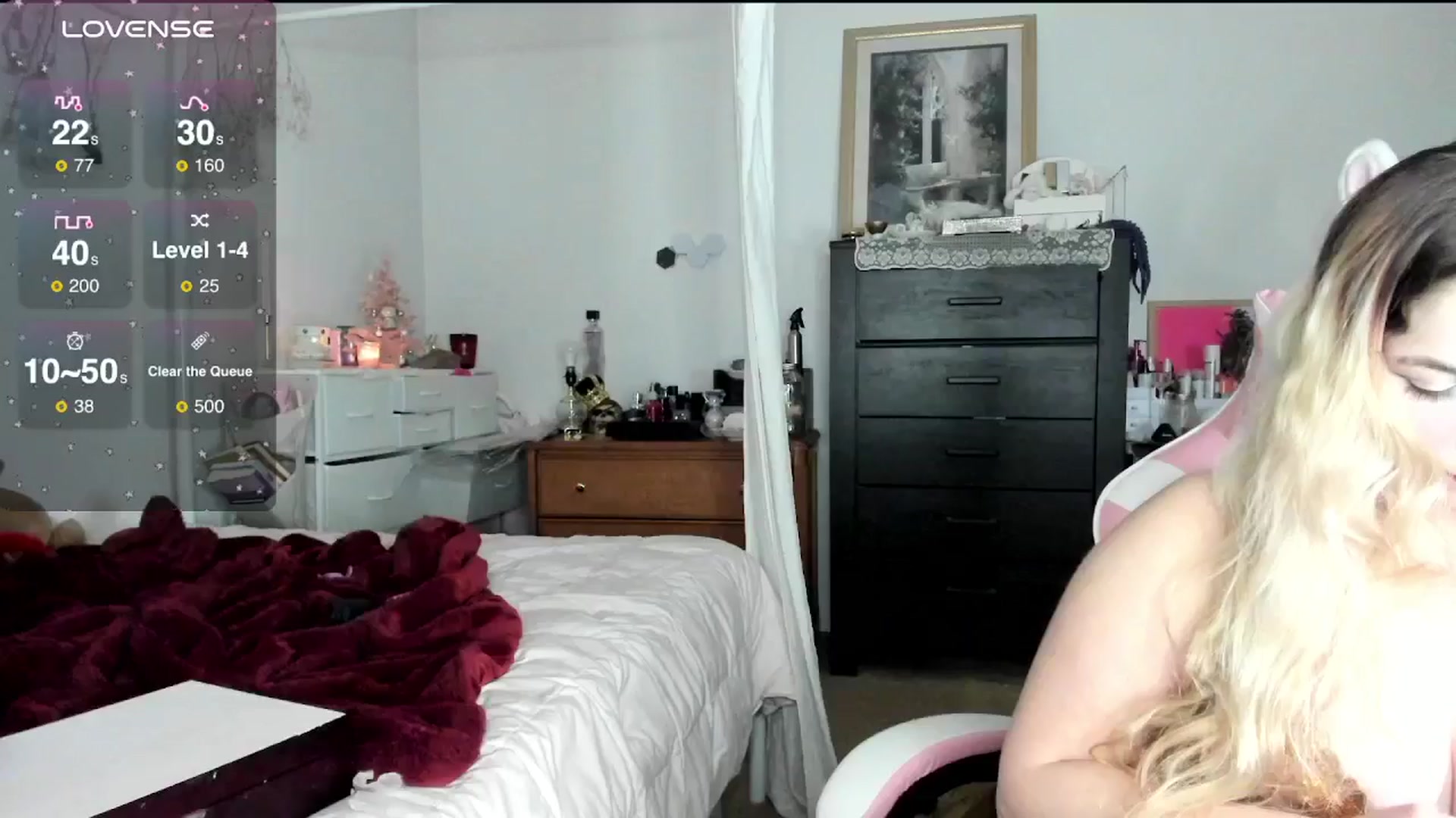 Gallery image thumbnail from lolypopbubble's myfreecams stream on, 12/13/2024, 22:04 image 19 of 20