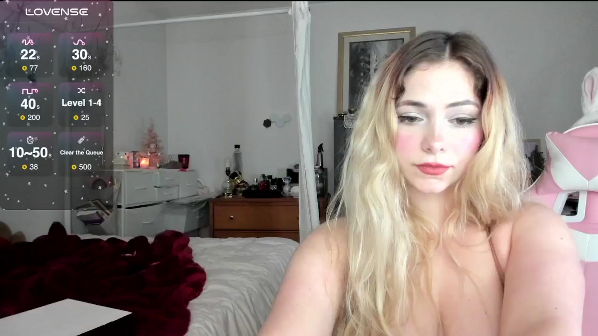 Gallery image thumbnail from lolypopbubble's myfreecams stream on, 12/13/2024, 22:04 image 10 of 20