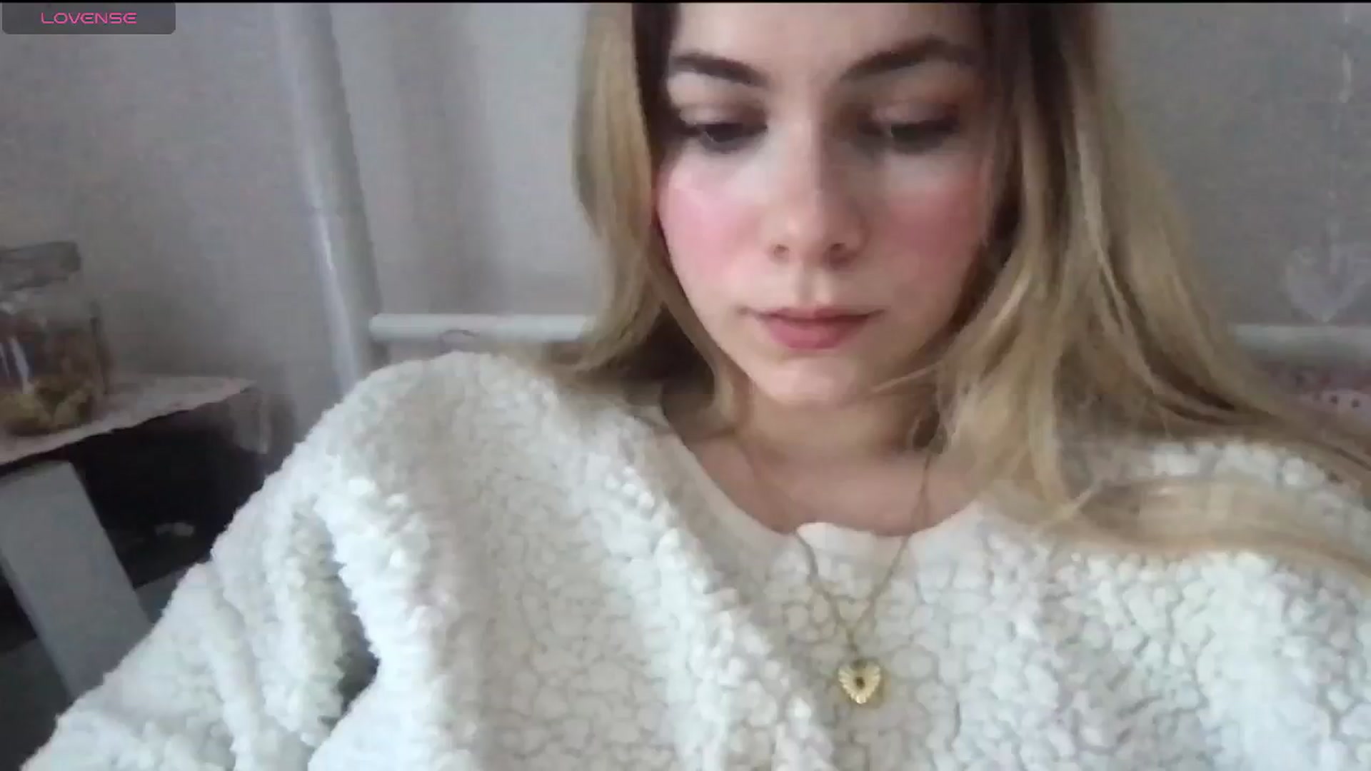Gallery image thumbnail from lolypopbubble's myfreecams stream on, 01/07/2025, 19:08 image 3 of 20