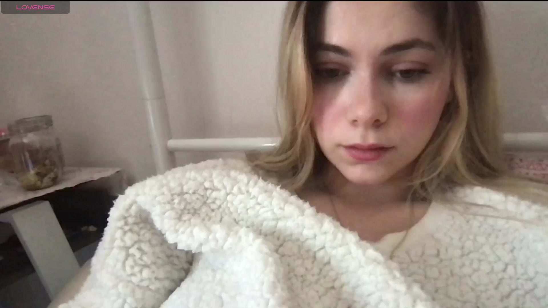 Gallery image thumbnail from lolypopbubble's myfreecams stream on, 01/07/2025, 19:08 image 14 of 20