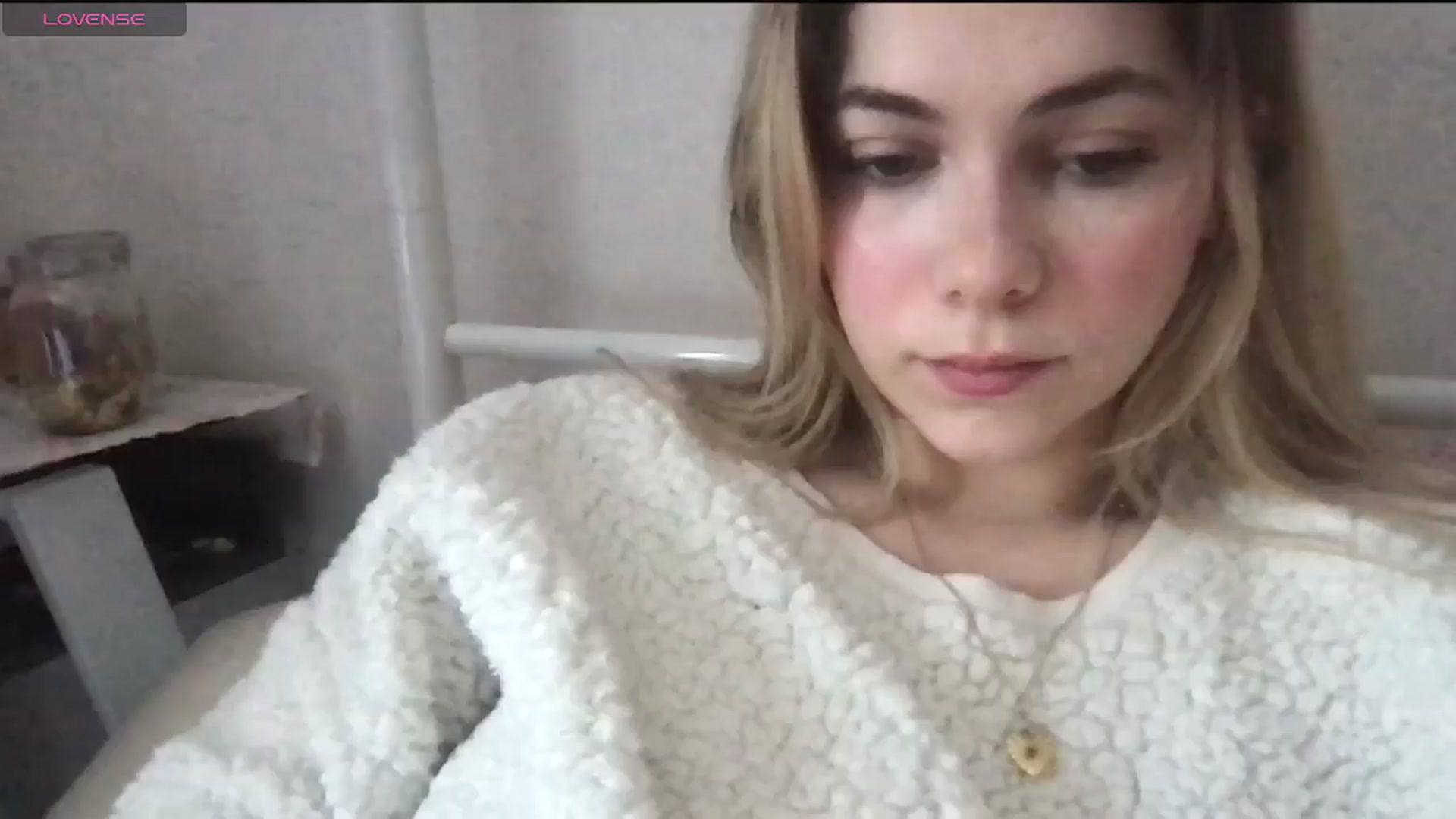 Gallery image thumbnail from lolypopbubble's myfreecams stream on, 01/07/2025, 19:08 image 8 of 20