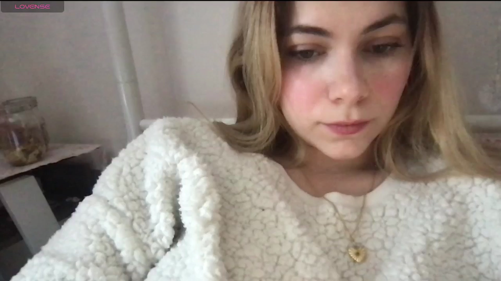 Gallery image thumbnail from lolypopbubble's myfreecams stream on, 01/07/2025, 19:08 image 6 of 20