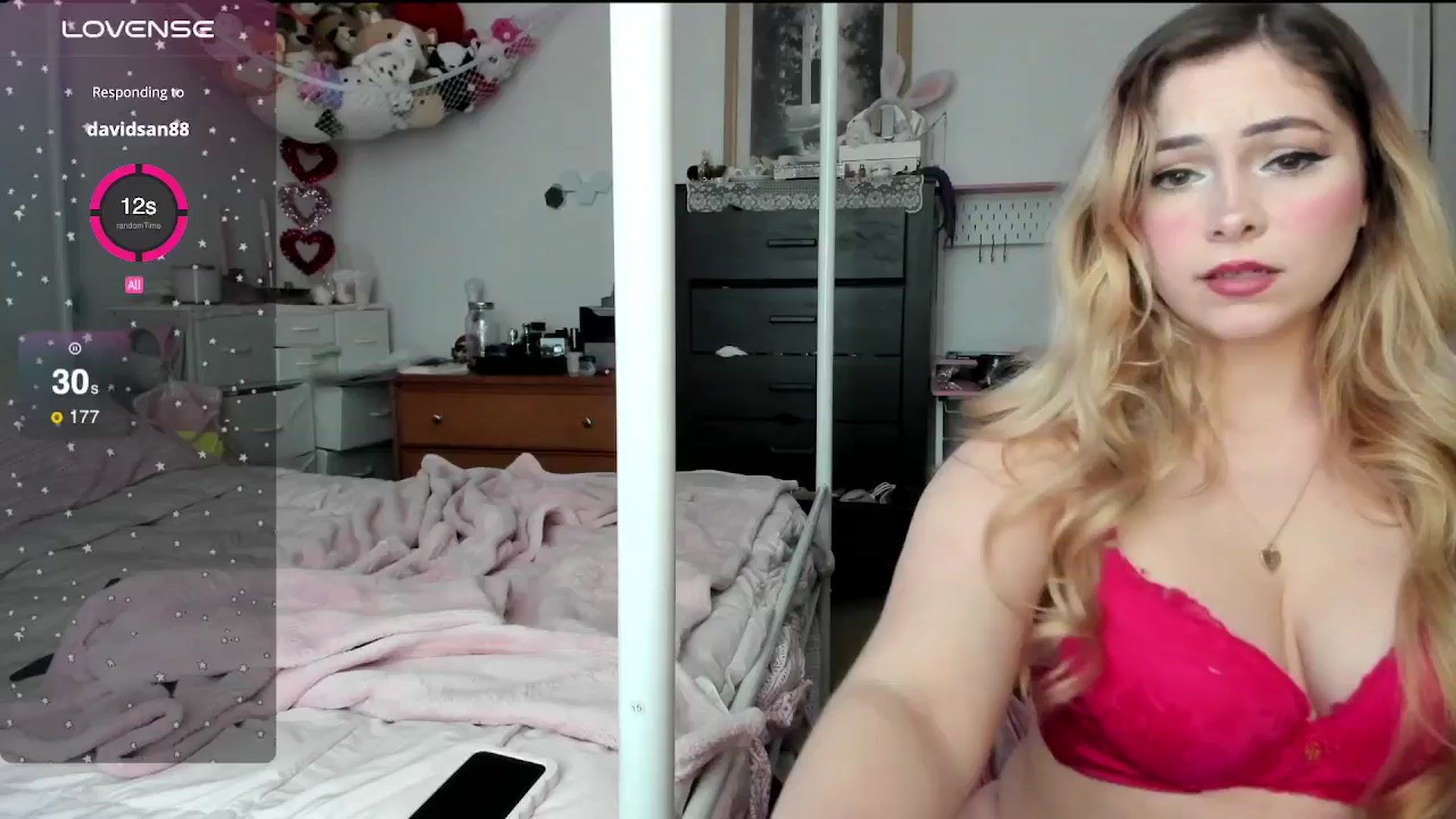 Gallery image thumbnail from lolypopbubble's myfreecams stream on, 01/22/2025, 19:30 image 13 of 20