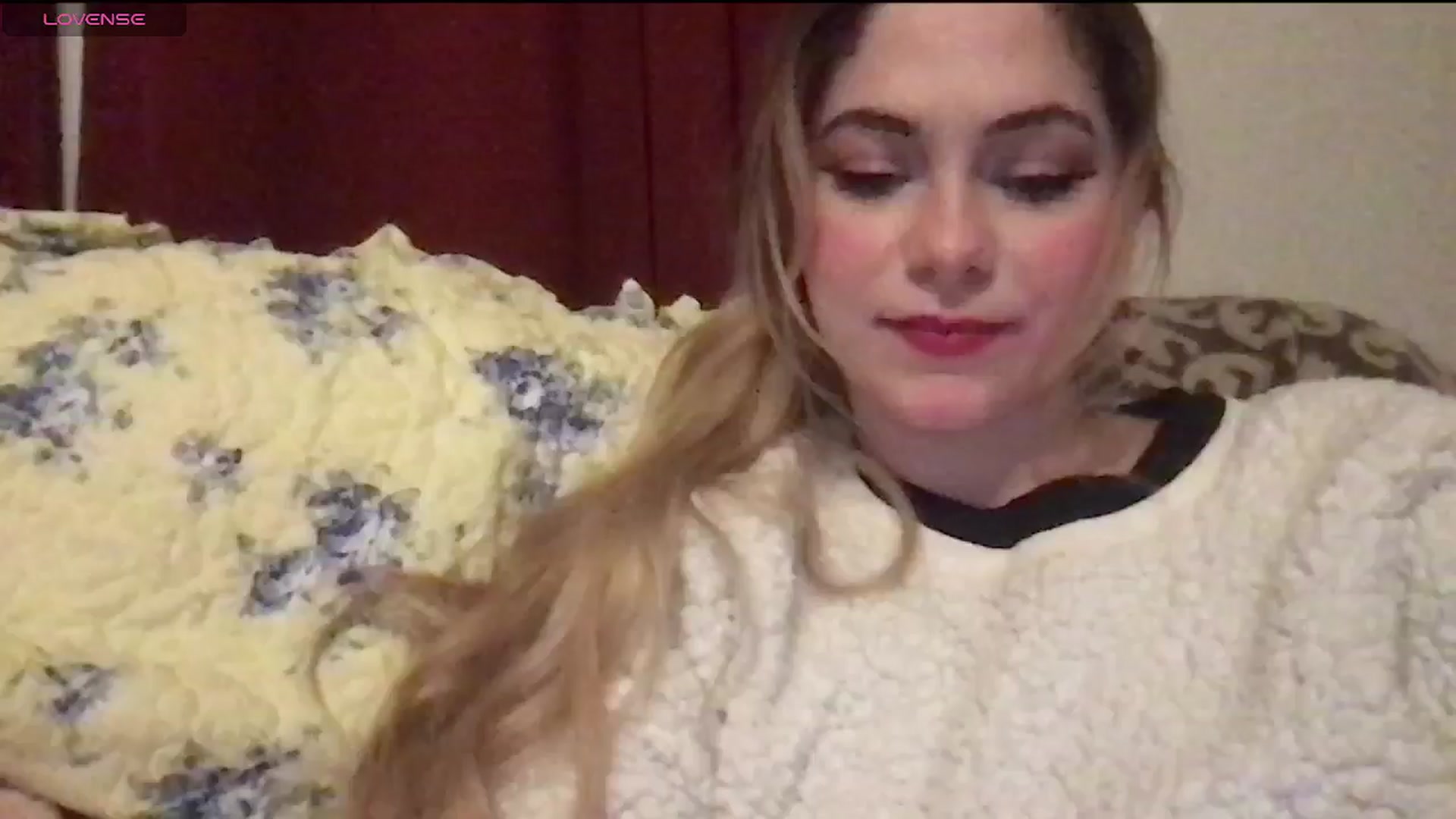 Gallery image thumbnail from lolypopbubble's myfreecams stream on, 01/28/2025, 23:24 image 14 of 20