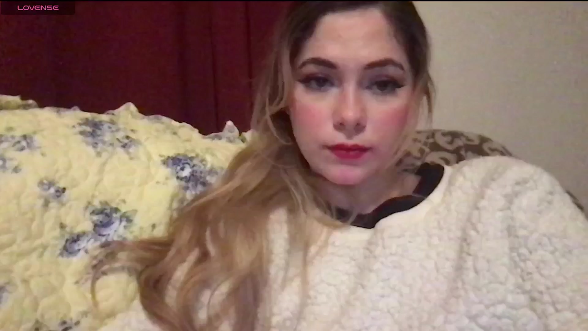 Gallery image thumbnail from lolypopbubble's myfreecams stream on, 01/28/2025, 23:24 image 4 of 20