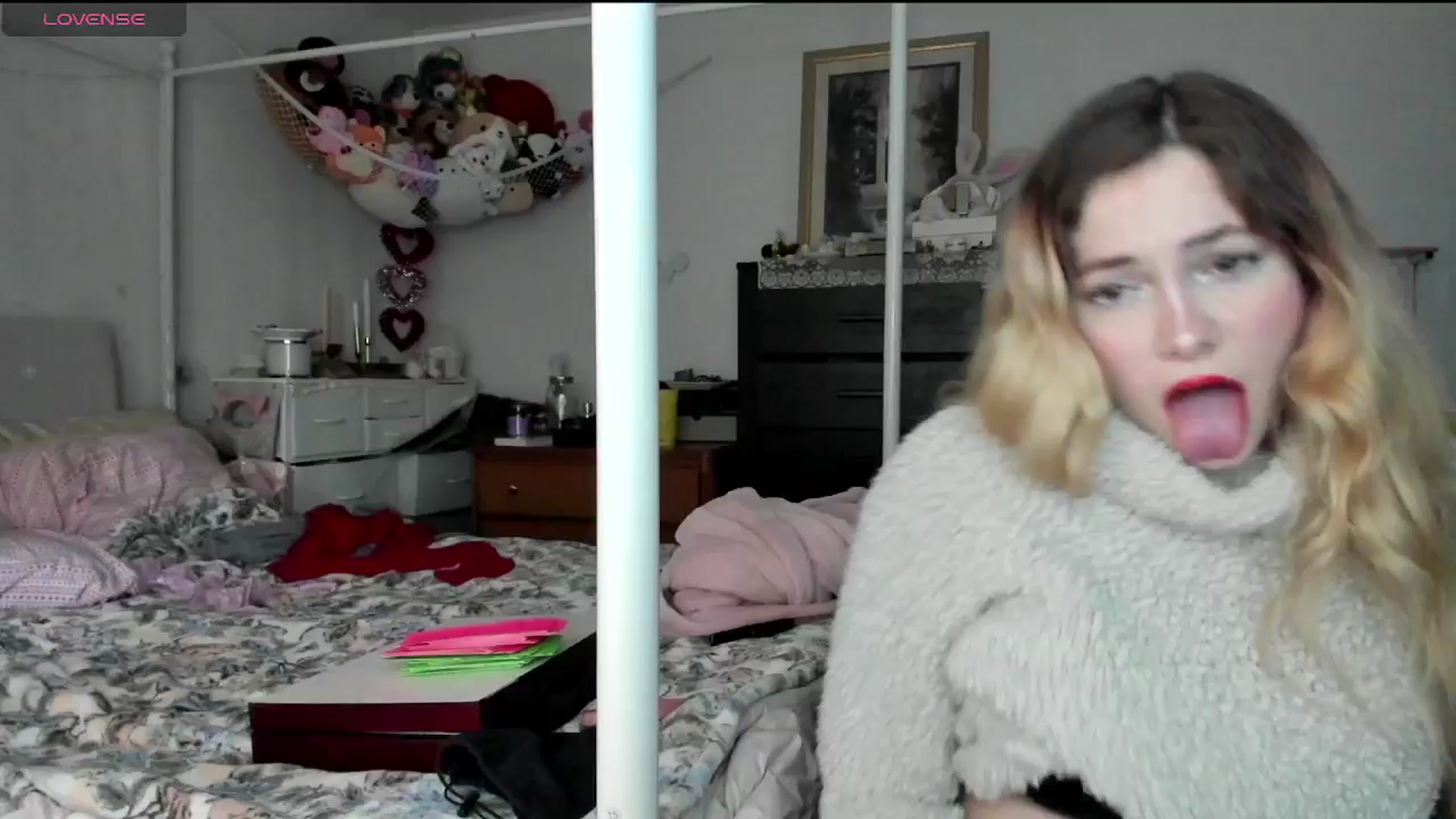 Gallery image thumbnail from lolypopbubble's myfreecams stream on, 02/03/2025, 21:43 image 7 of 20