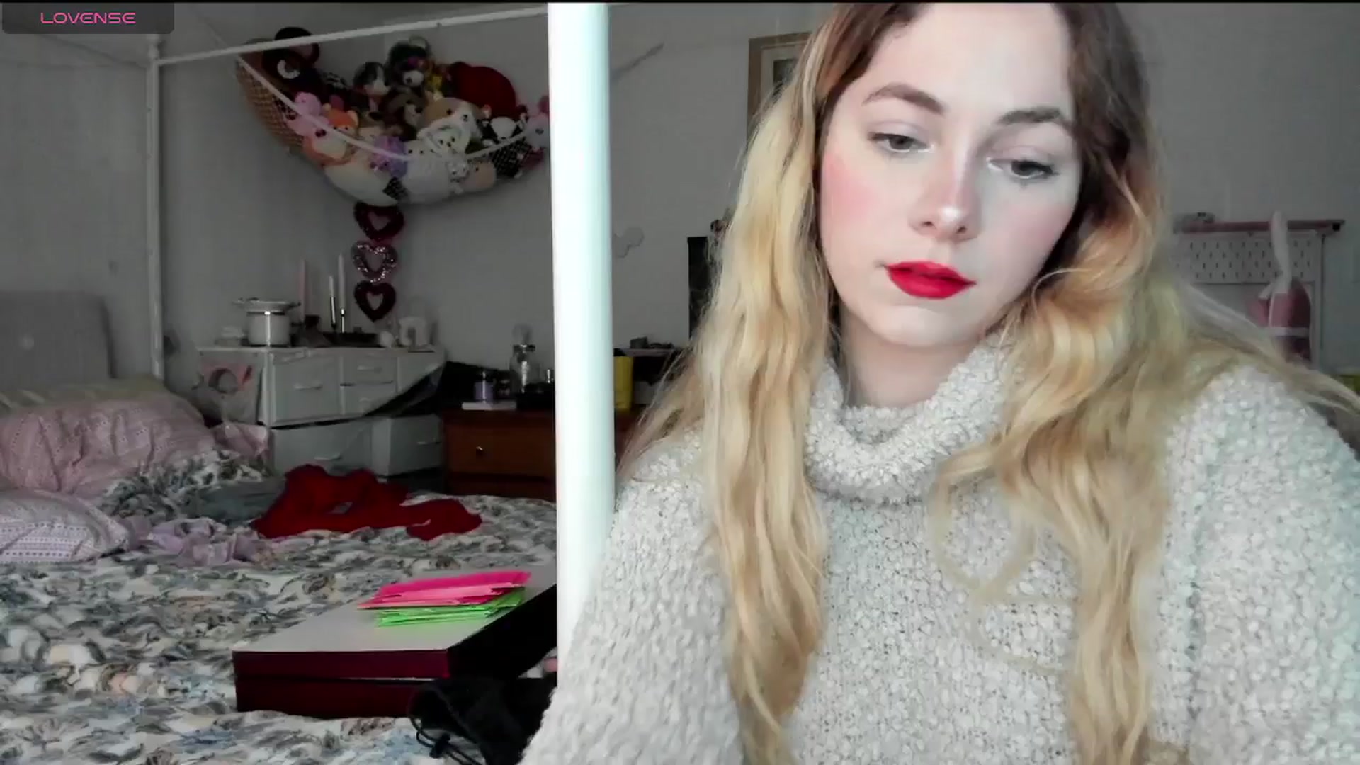 Gallery image thumbnail from lolypopbubble's myfreecams stream on, 02/03/2025, 21:43 image 1 of 20