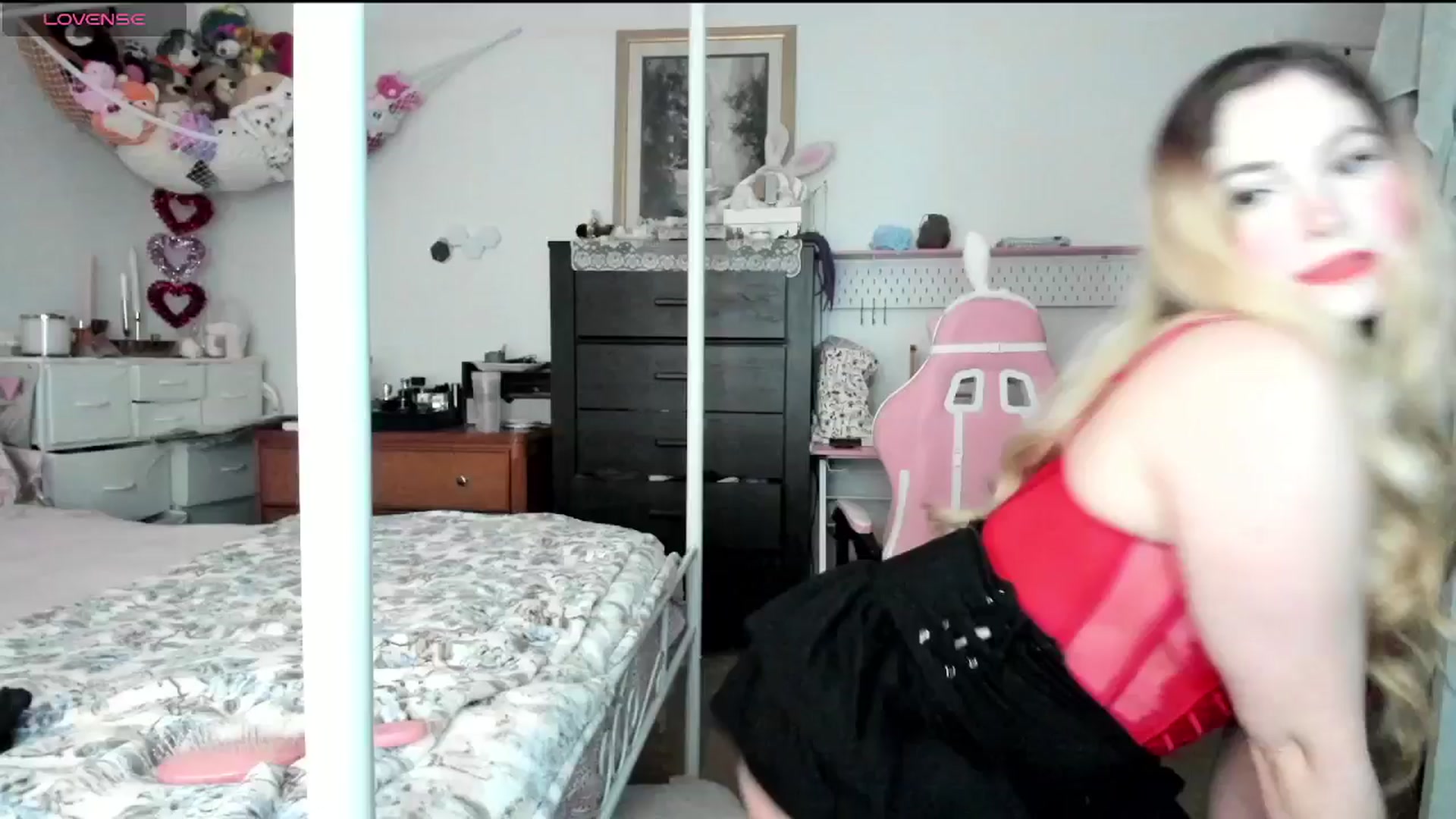 Gallery image thumbnail from lolypopbubble's myfreecams stream on, 02/05/2025, 20:08 image 18 of 20