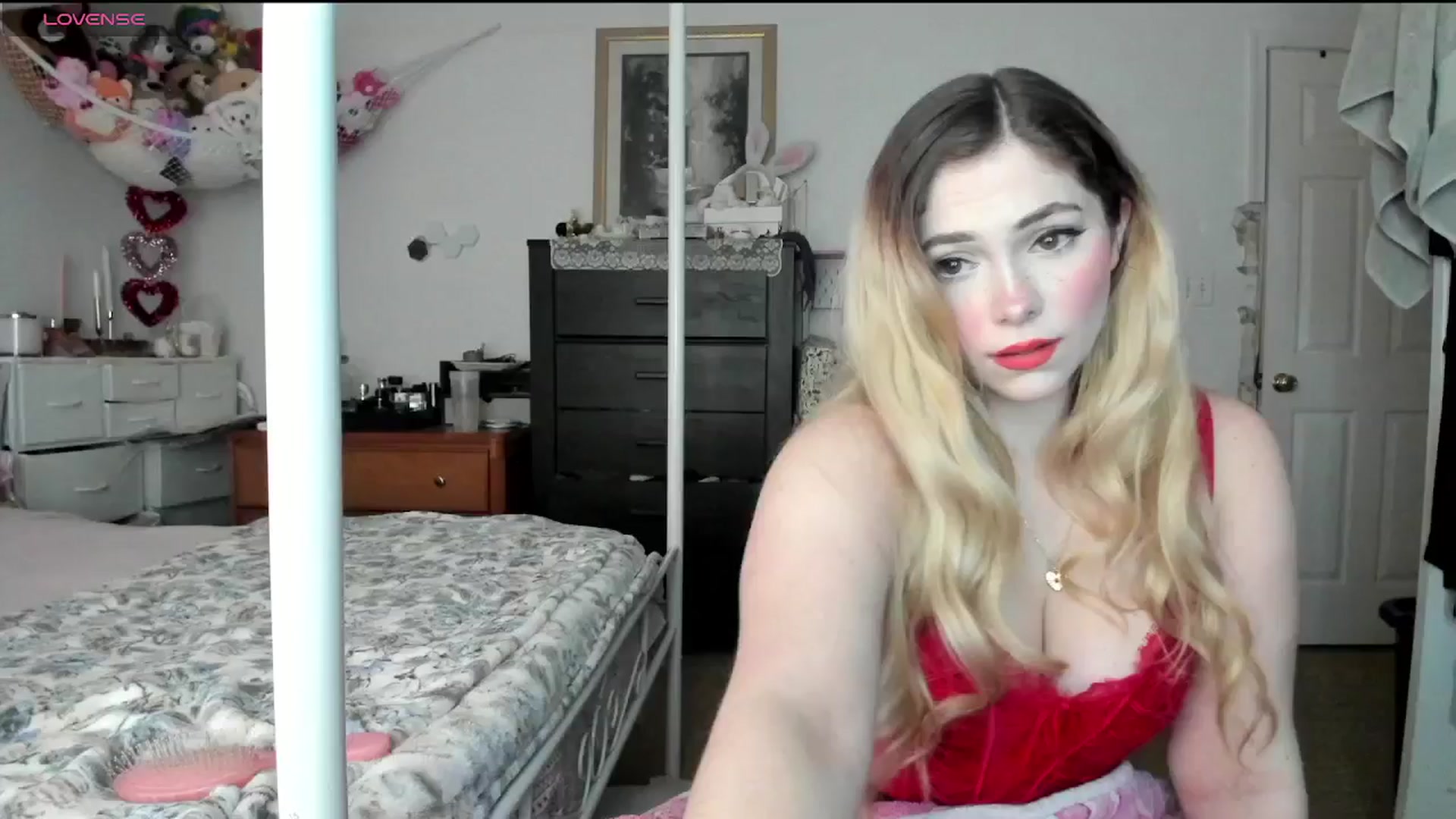 Gallery image thumbnail from lolypopbubble's myfreecams stream on, 02/05/2025, 20:08 image 1 of 20