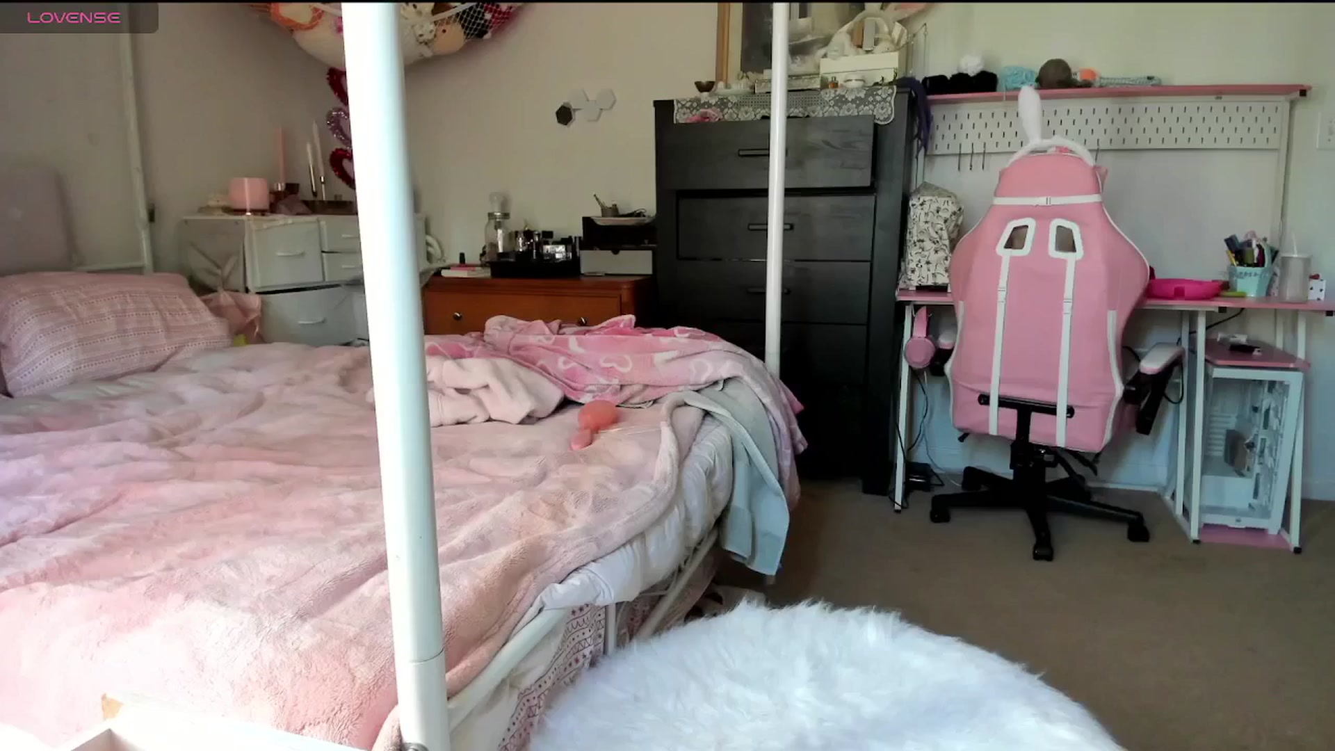 Gallery image thumbnail from lolypopbubble's myfreecams stream on, 02/10/2025, 21:48 image 2 of 20