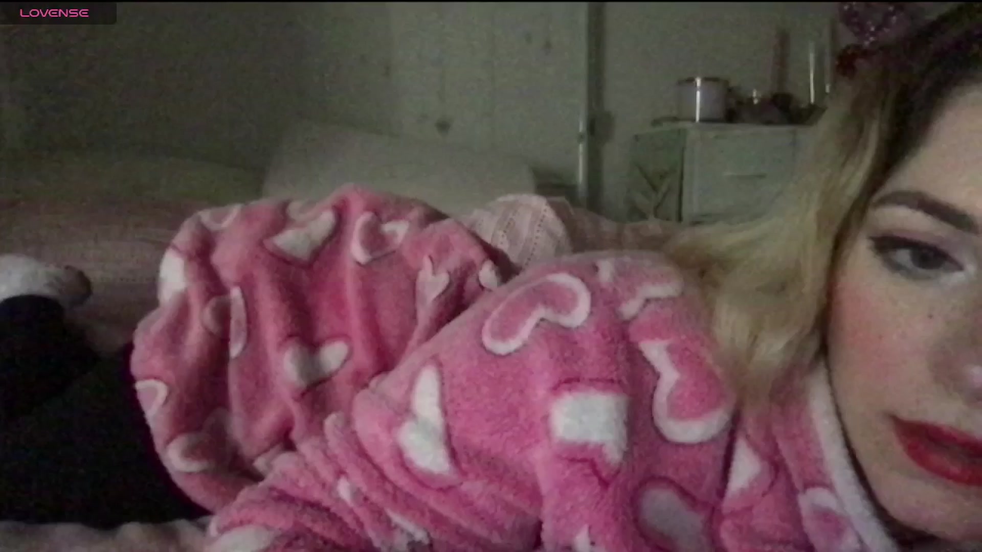 Gallery image thumbnail from lolypopbubble's myfreecams stream on, 02/10/2025, 23:28 image 2 of 20