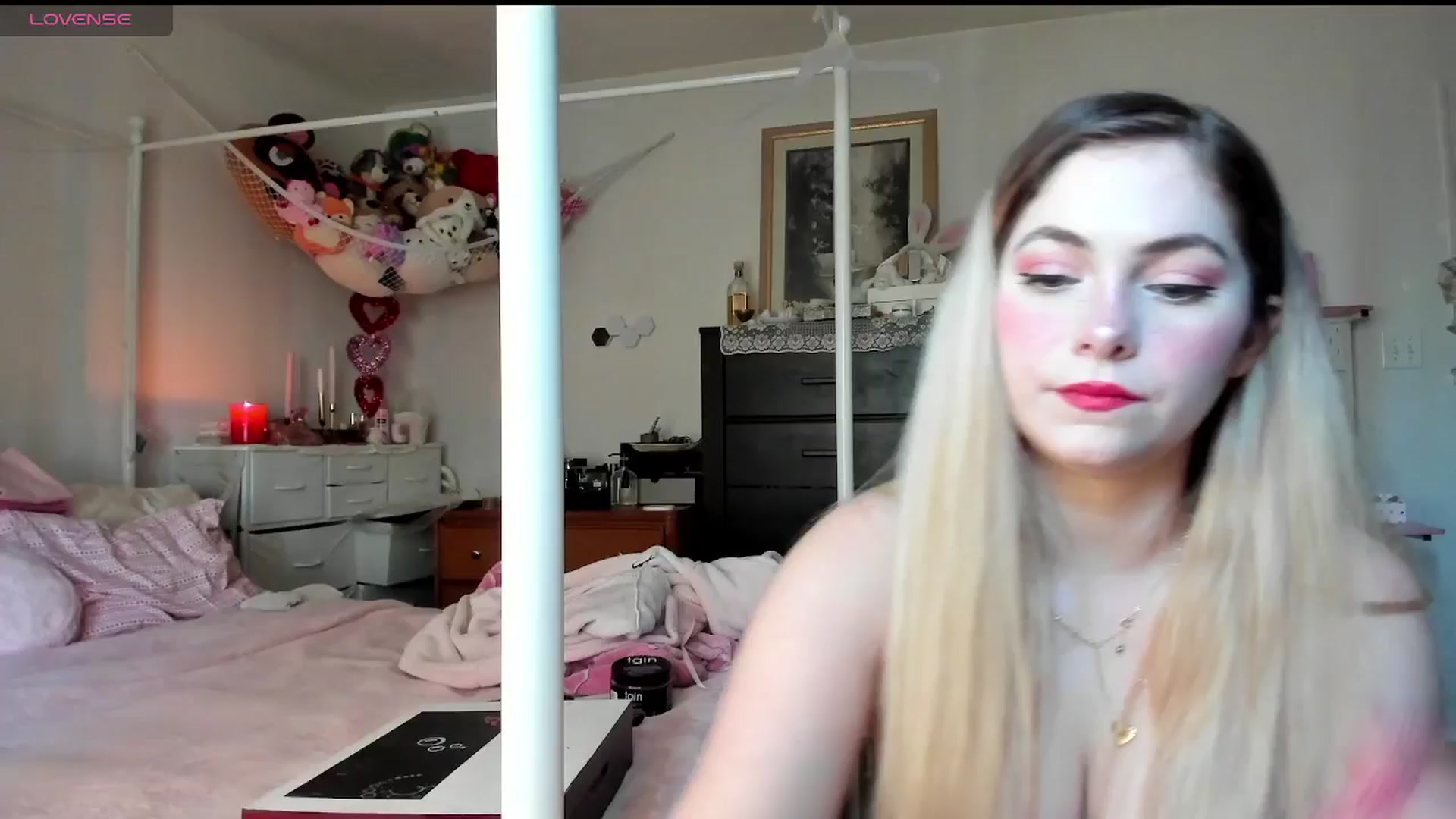 Gallery image thumbnail from lolypopbubble's myfreecams stream on, 02/21/2025, 21:11 image 5 of 20