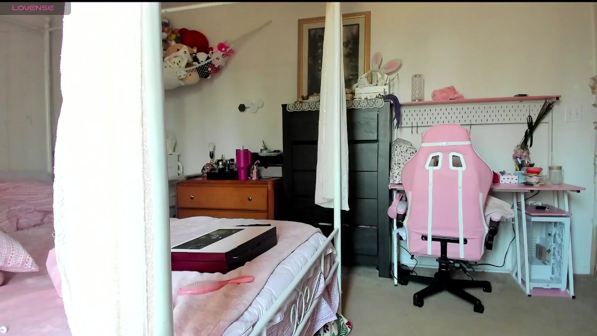 Gallery image thumbnail from lolypopbubble's myfreecams stream on, 03/12/2025, 20:15 image 14 of 20