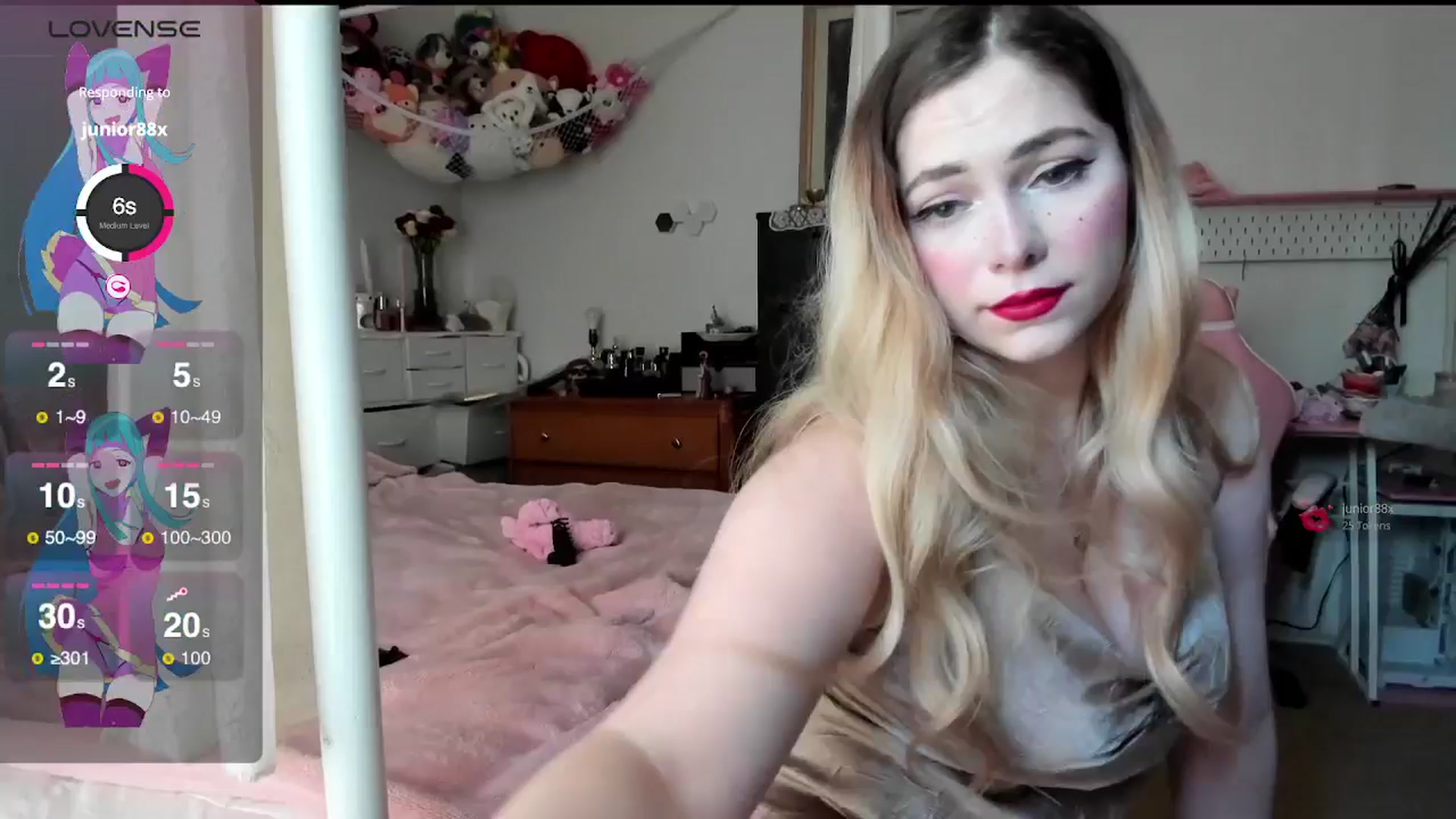 Gallery image thumbnail from lolypopbubble's myfreecams stream on, 03/17/2025, 19:22 image 15 of 20