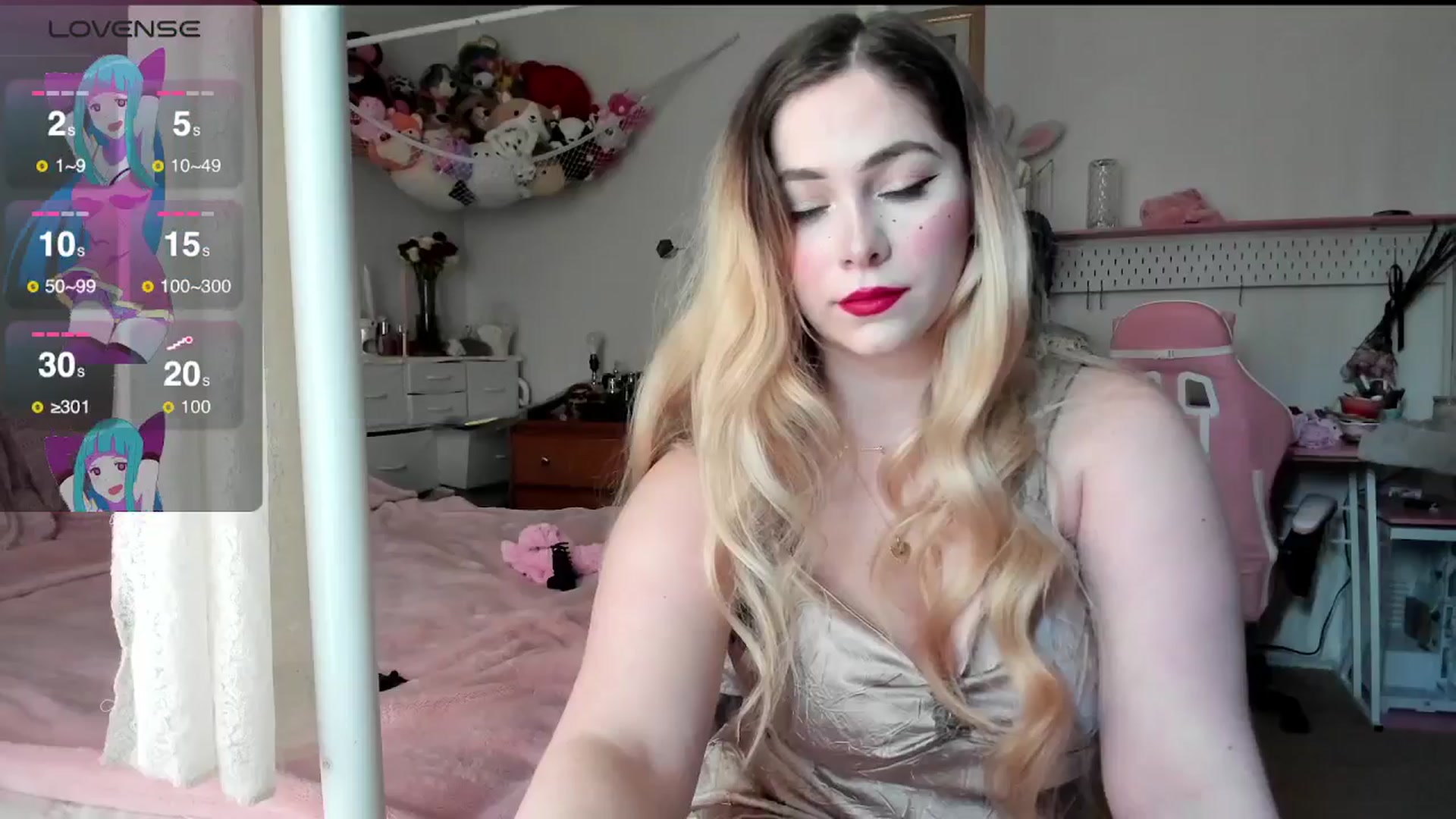 Gallery image thumbnail from lolypopbubble's myfreecams stream on, 03/17/2025, 19:22 image 16 of 20